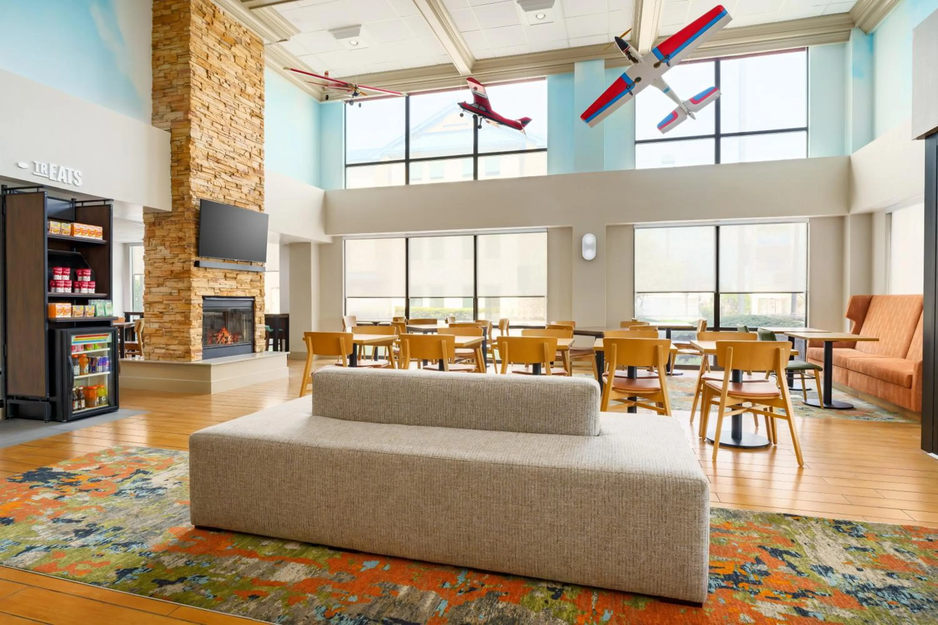 Lobby or reception in Hampton Inn Chicago-Midway Airport