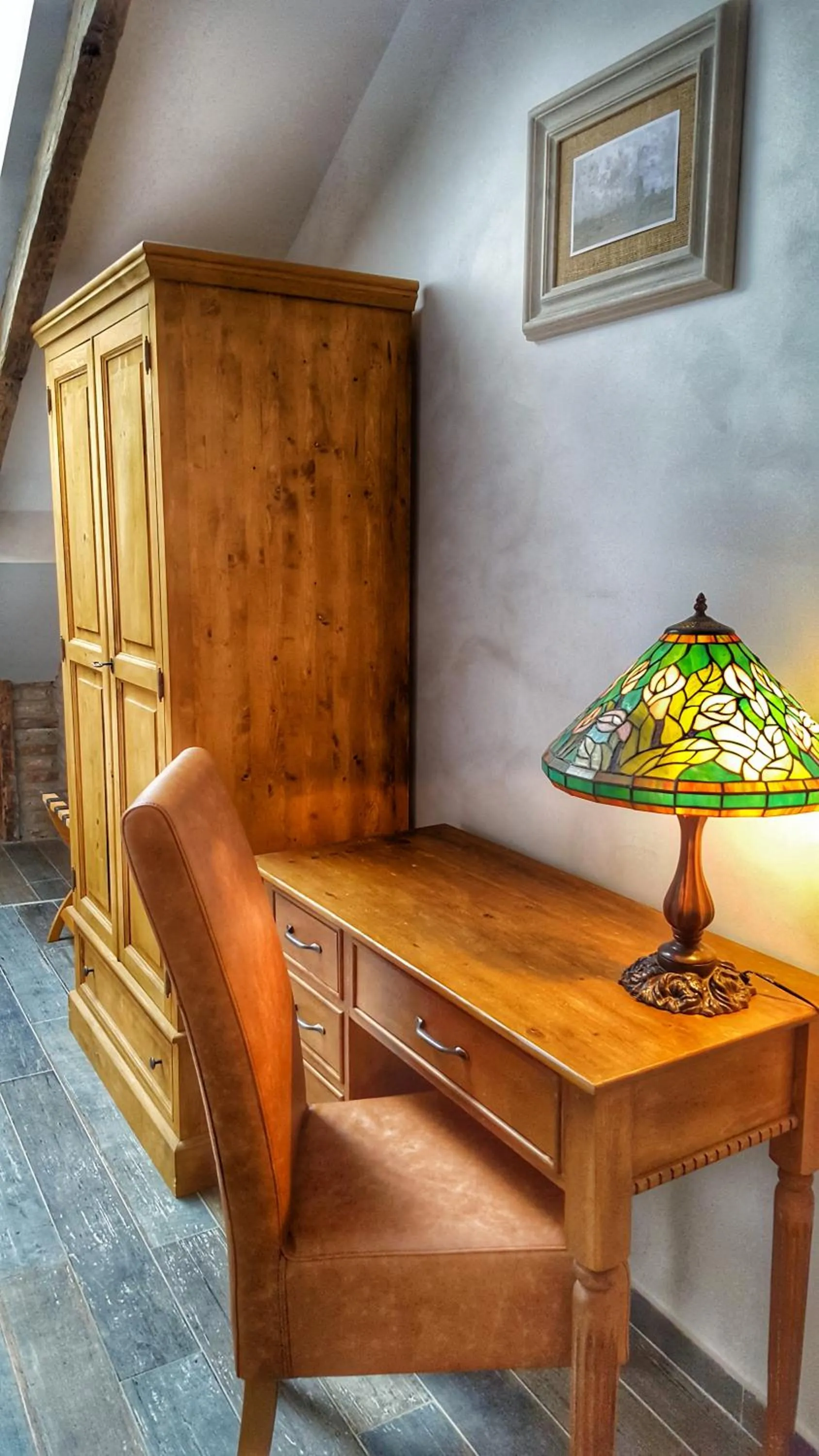 Seating area in Windmill Studios by Rembrandt Old Town