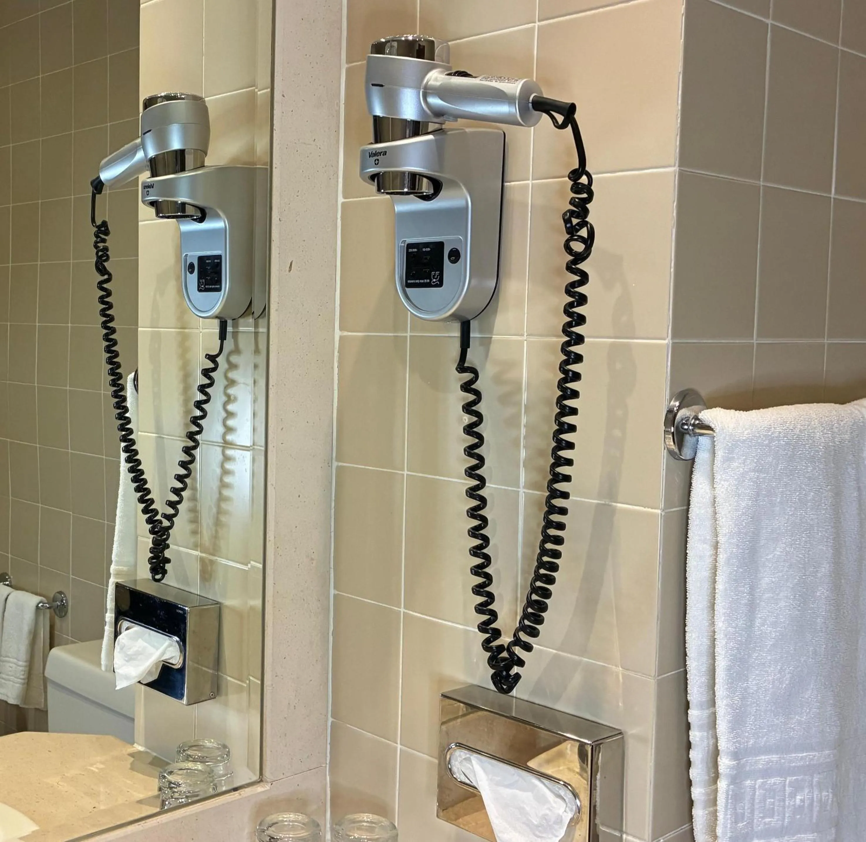 Bathroom in Verdi Santarém