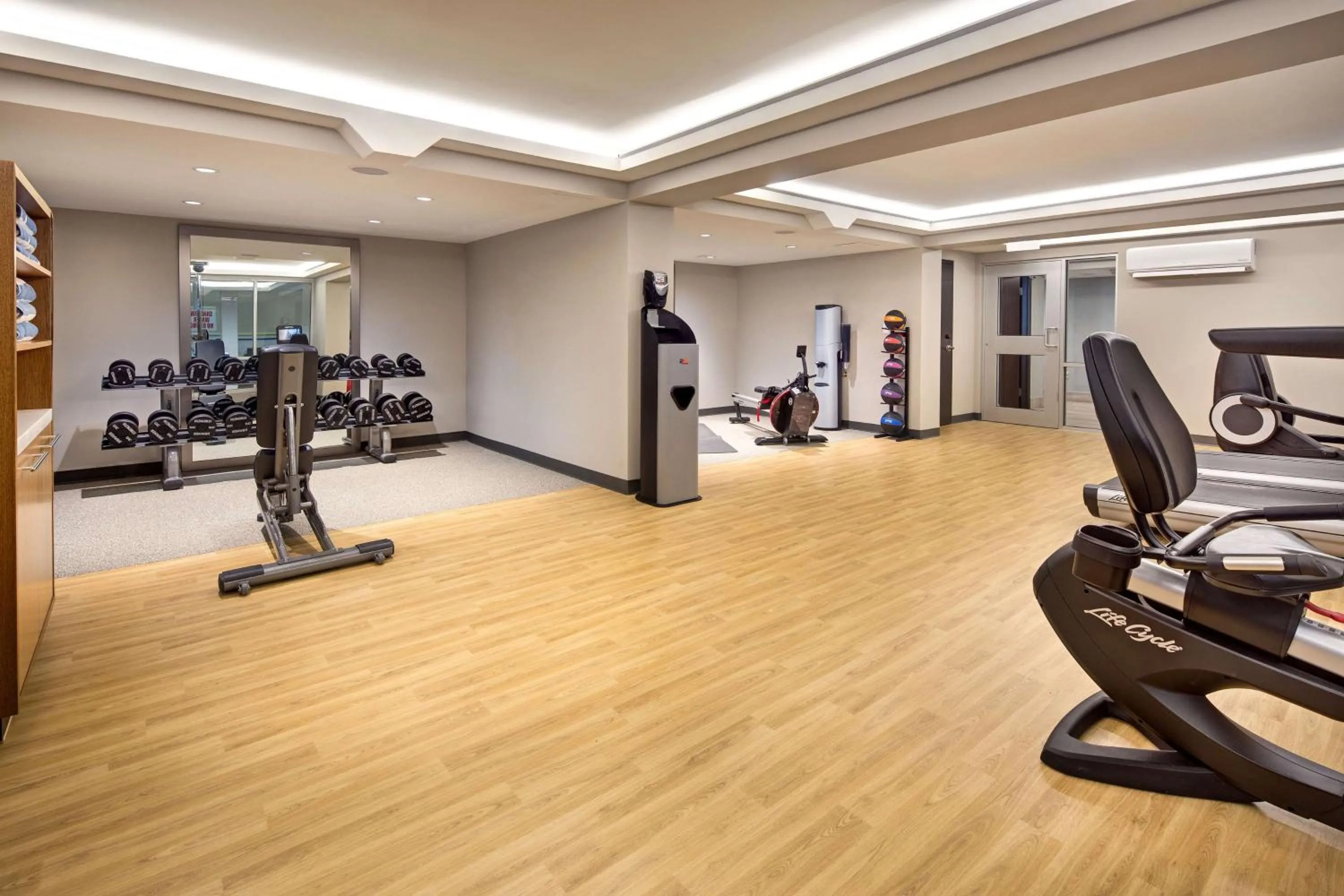 Fitness centre/facilities in DoubleTree By Hilton Halifax Dartmouth