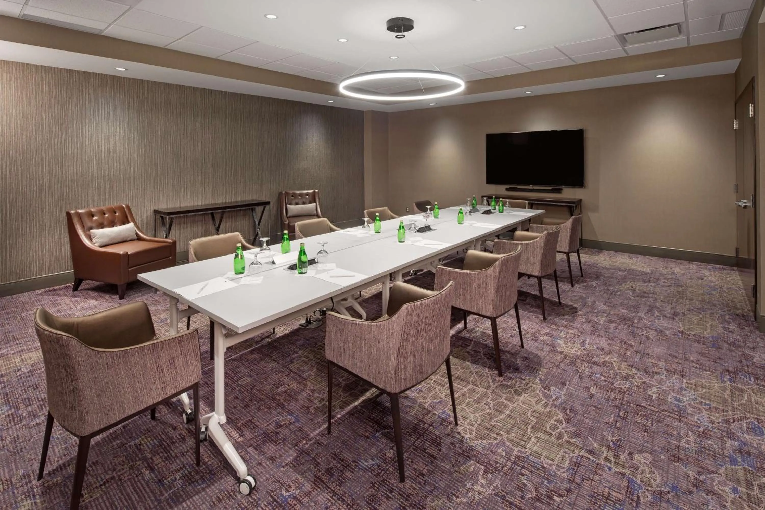 Meeting/conference room in DoubleTree By Hilton Halifax Dartmouth
