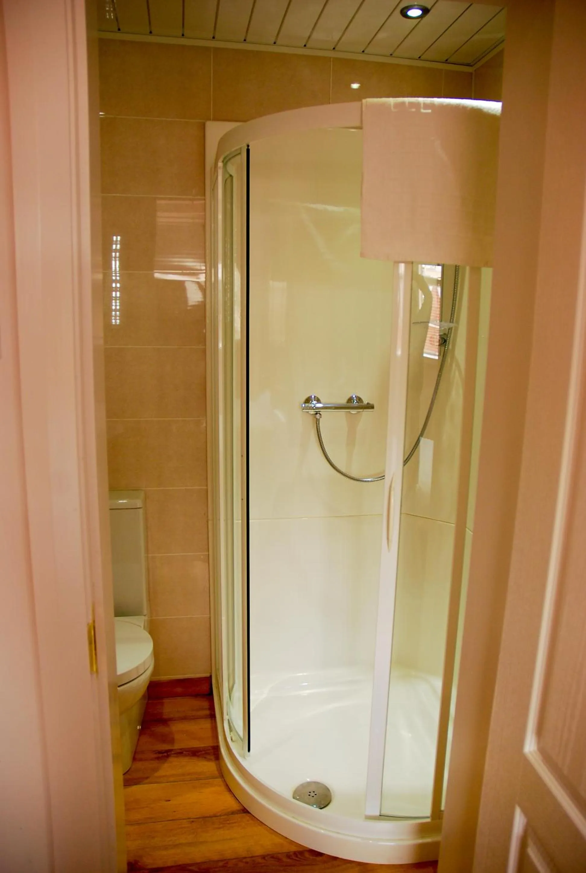 Bathroom in Botanic Rest Queens Quarter