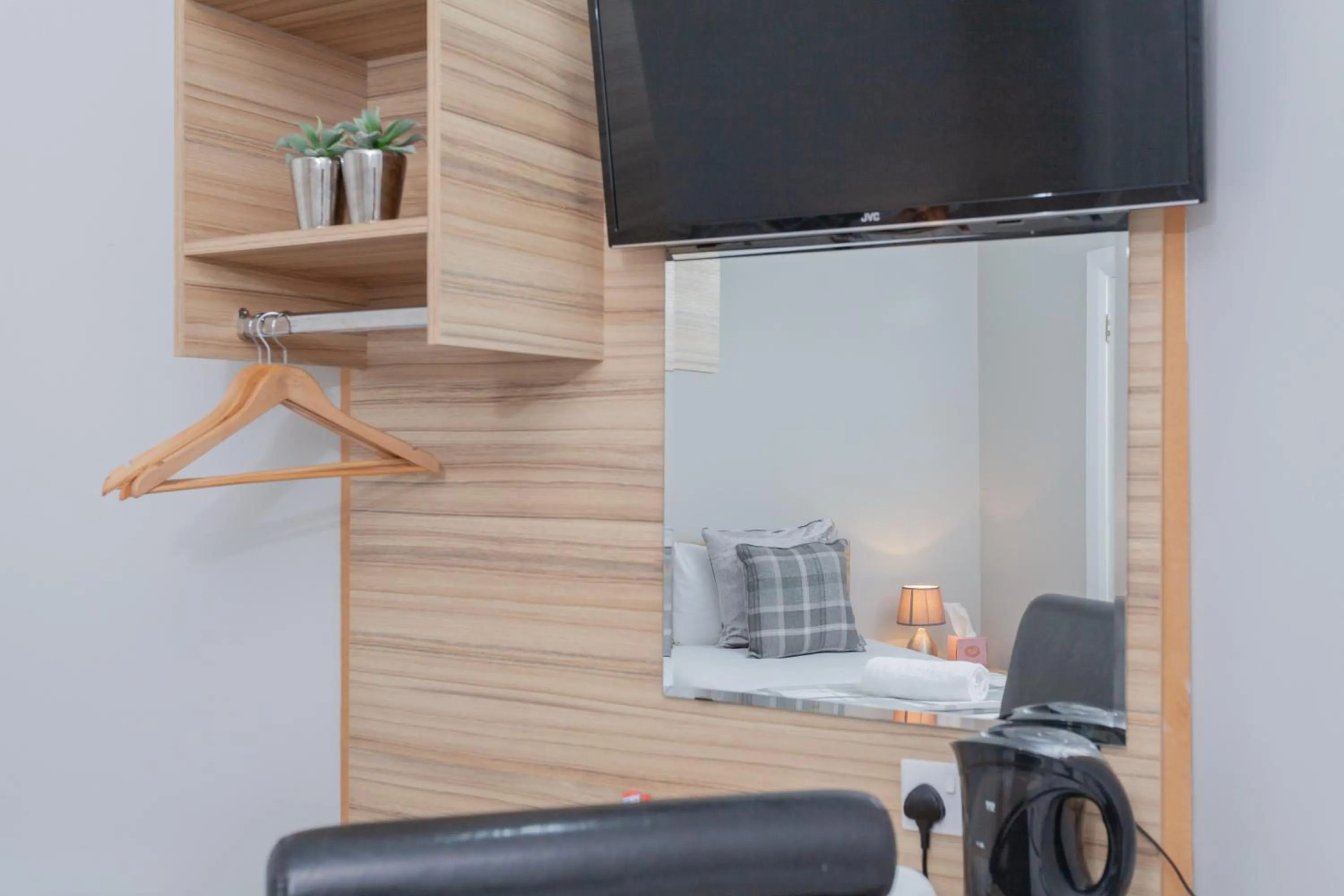 Bedroom in Botanic Rest Queens Quarter