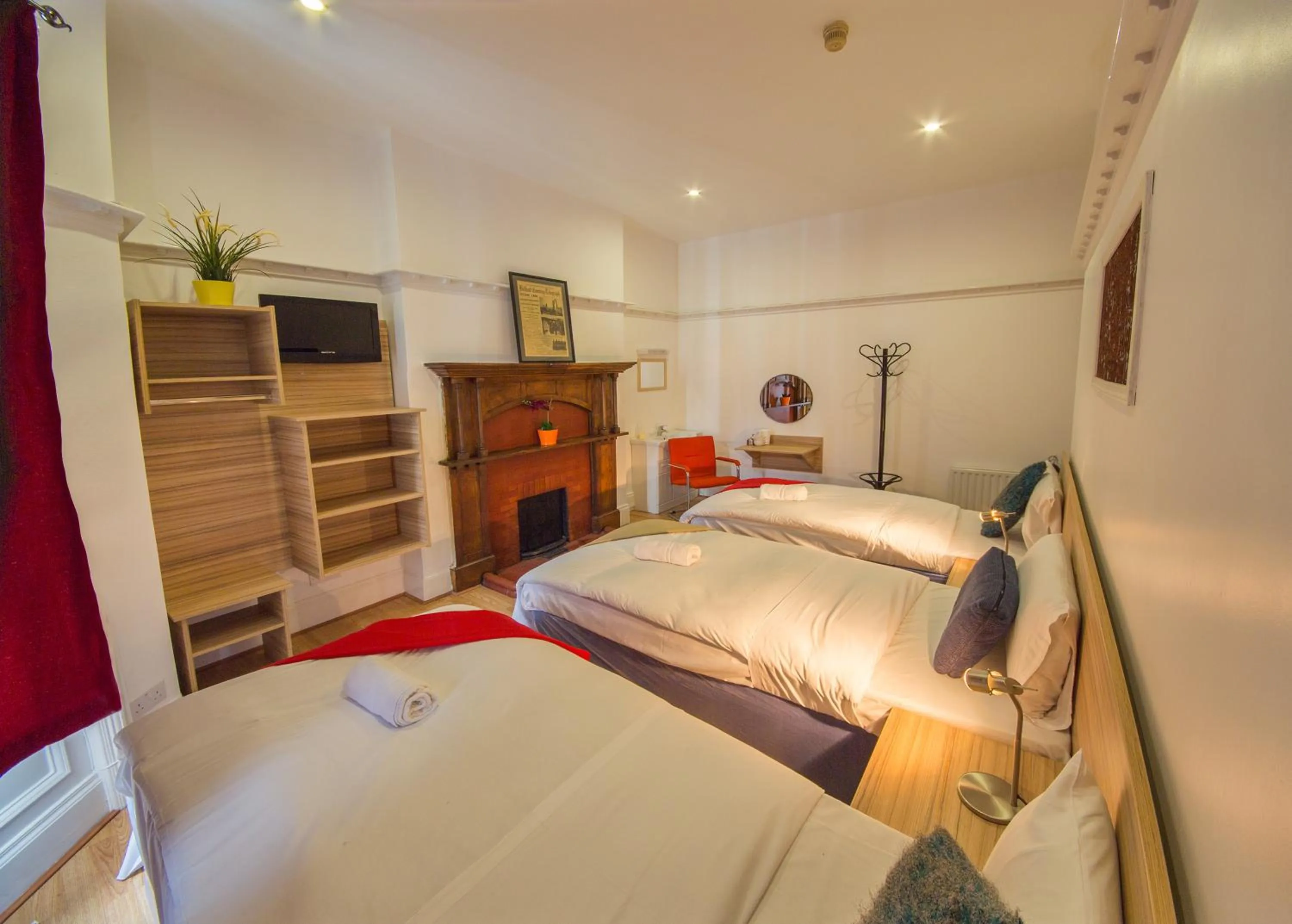 Bed in Botanic Rest Queens Quarter