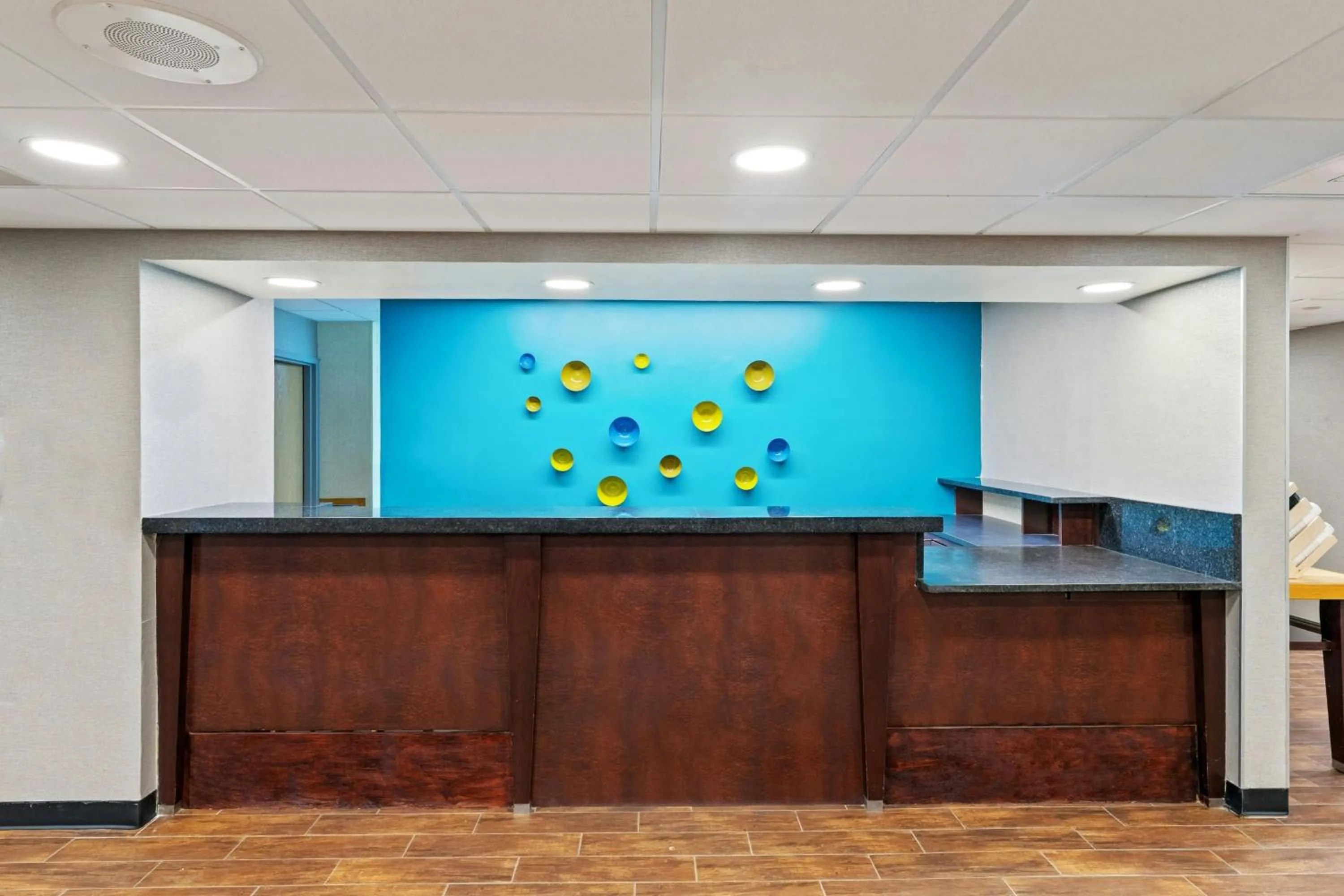 Lobby or reception in Elgin Inn