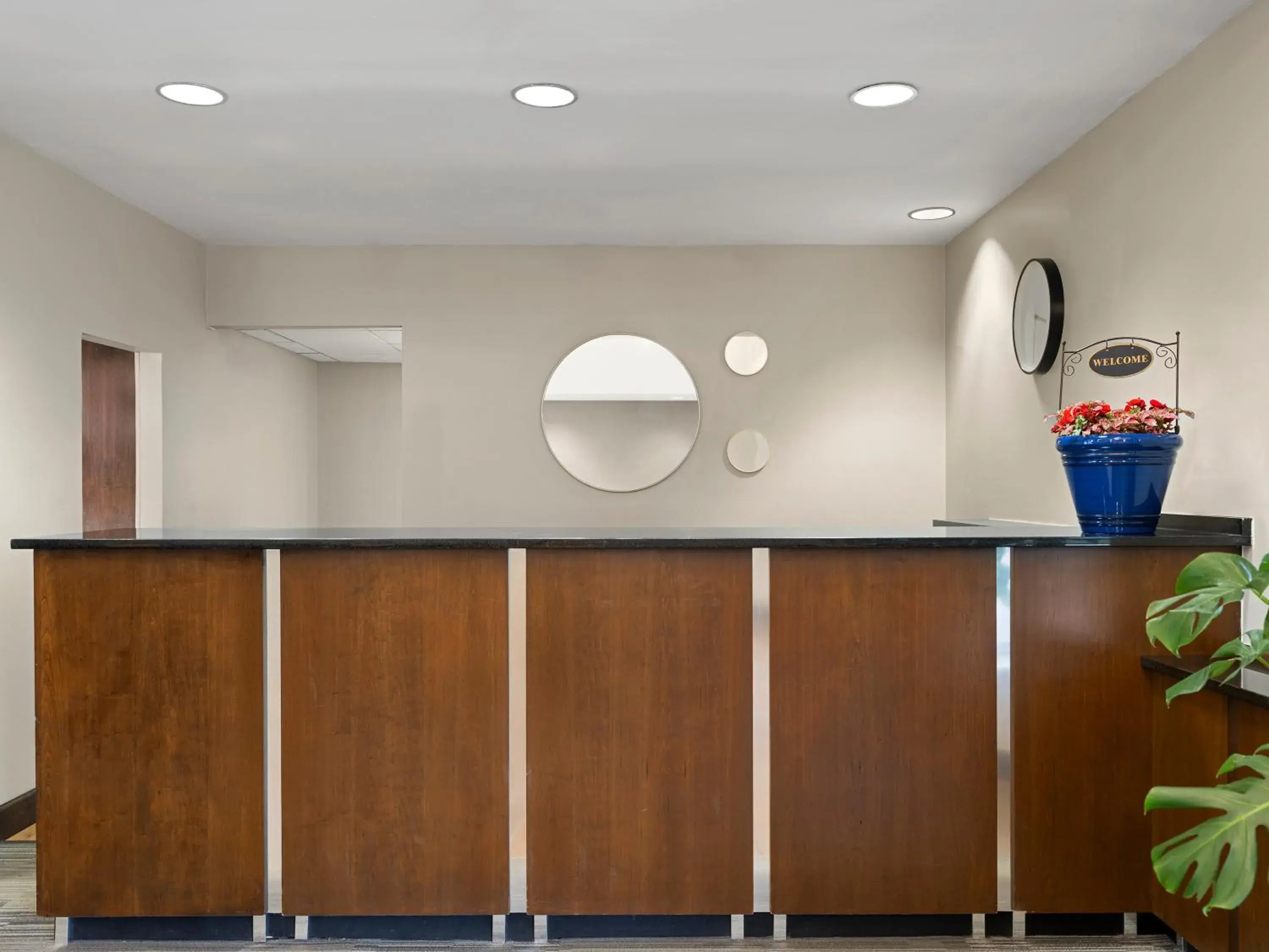 Lobby or reception in Larkspur Landing South Bend Lobby or reception in Larkspur Landing South Bend