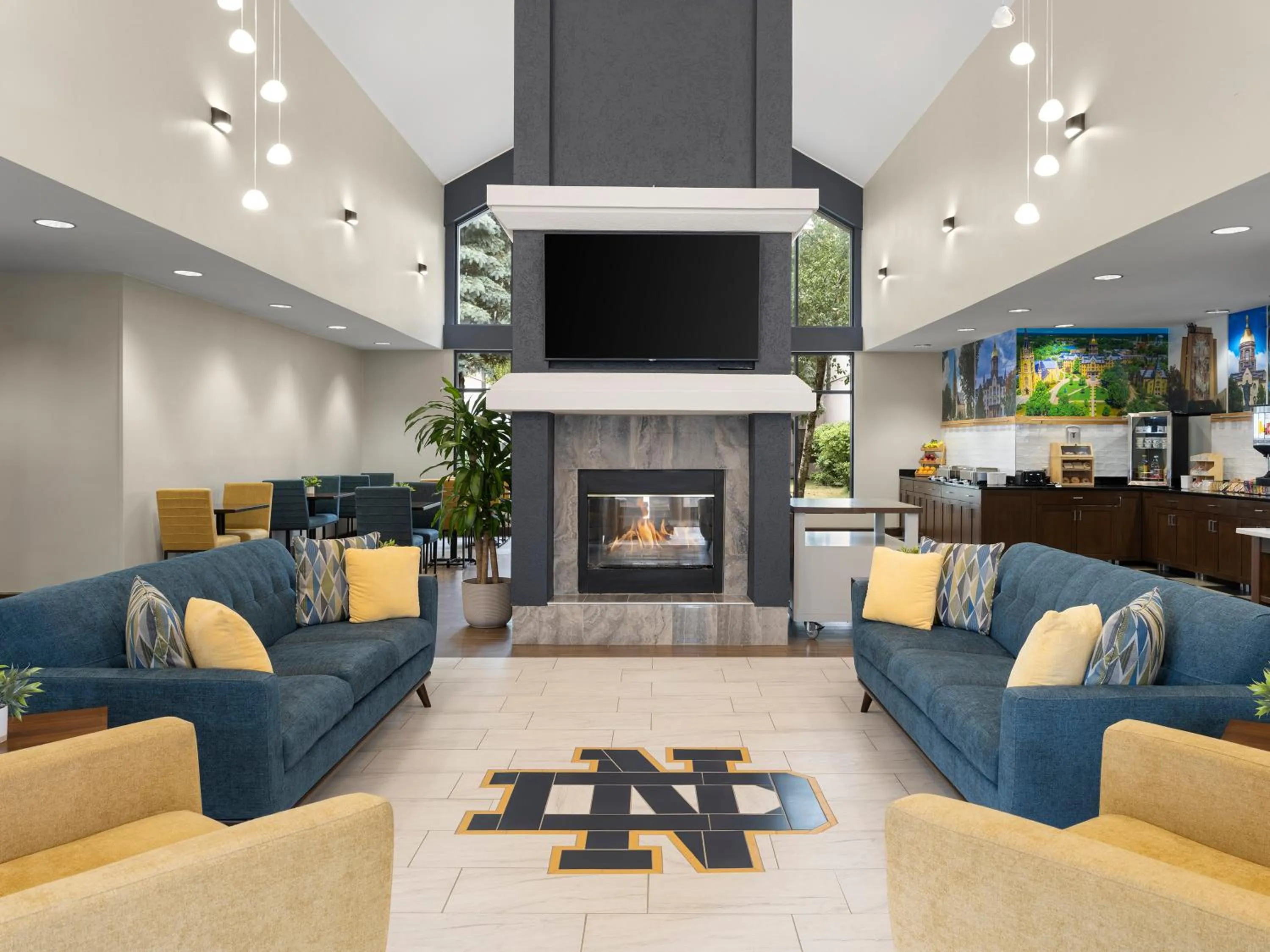 Lobby or reception in Larkspur Landing South Bend