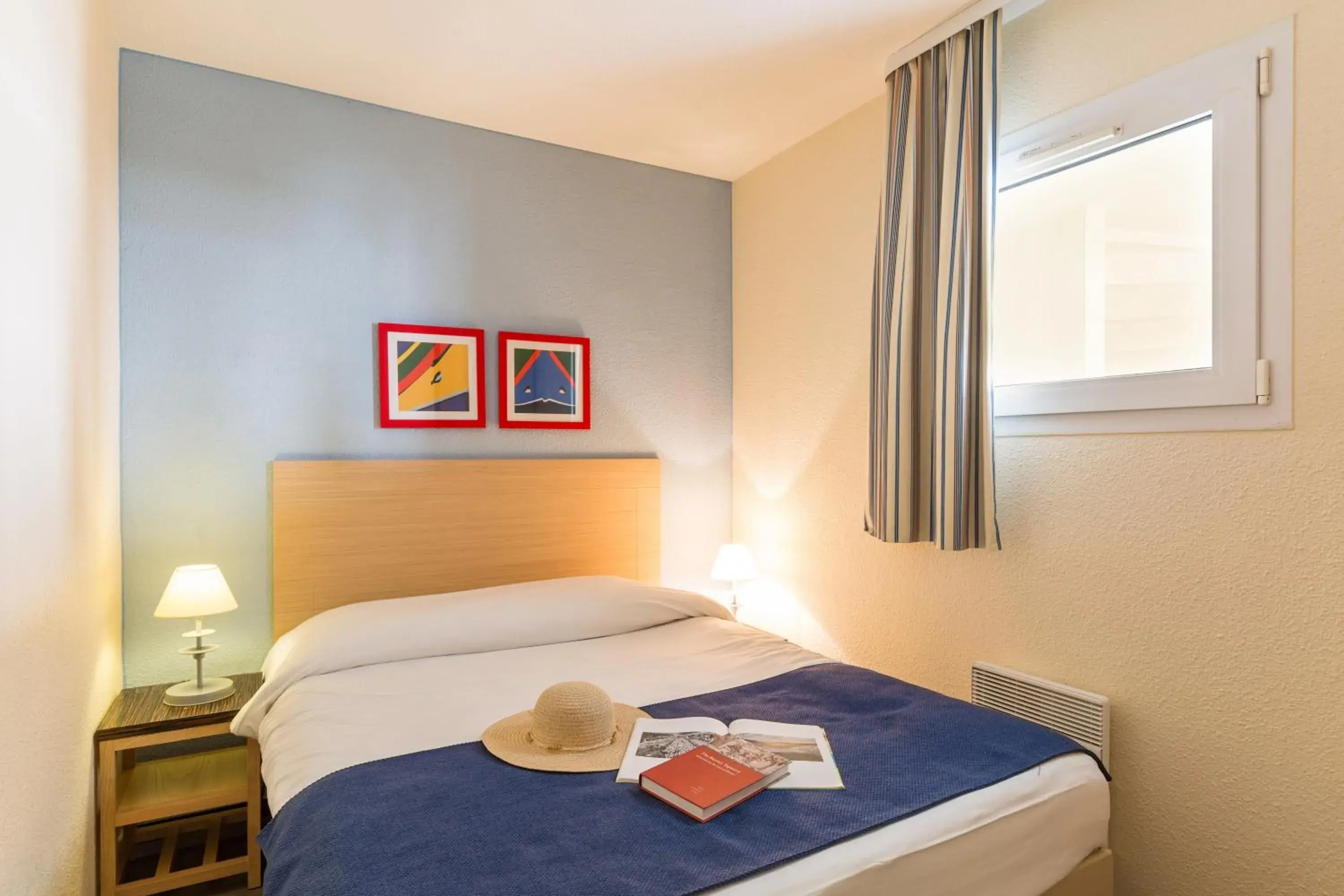 Bed in SOWELL RESIDENCES Le Port Bed in SOWELL RESIDENCES Le Port