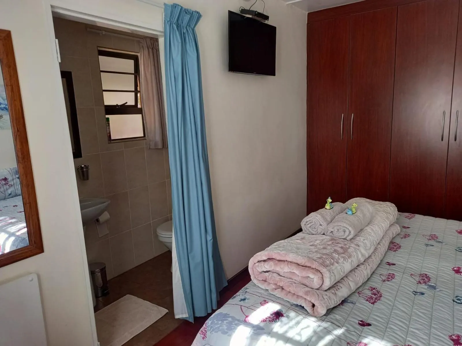 Bed in White Rose Guest House