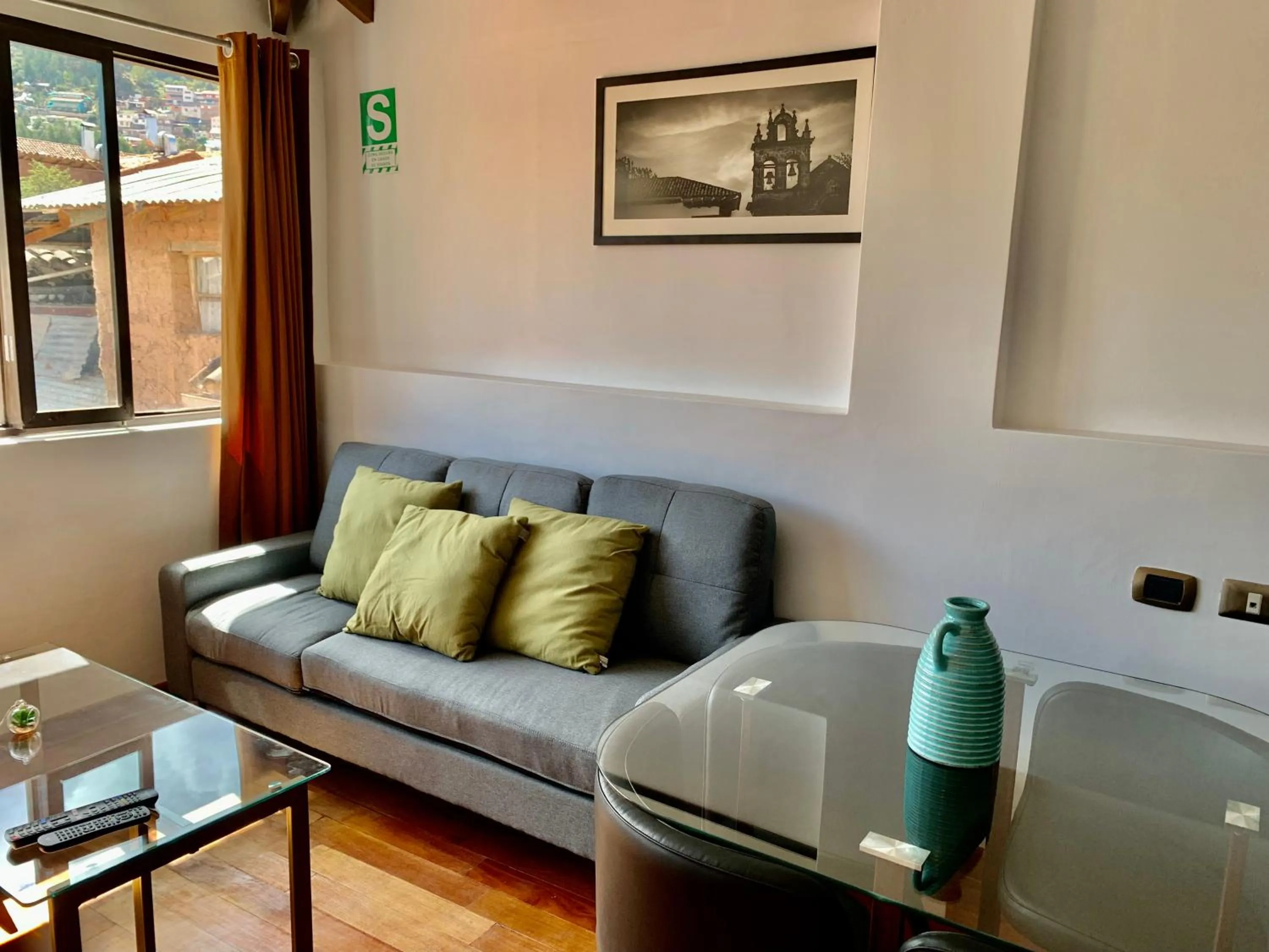 Living room in Hostal & Apartments El Triunfo