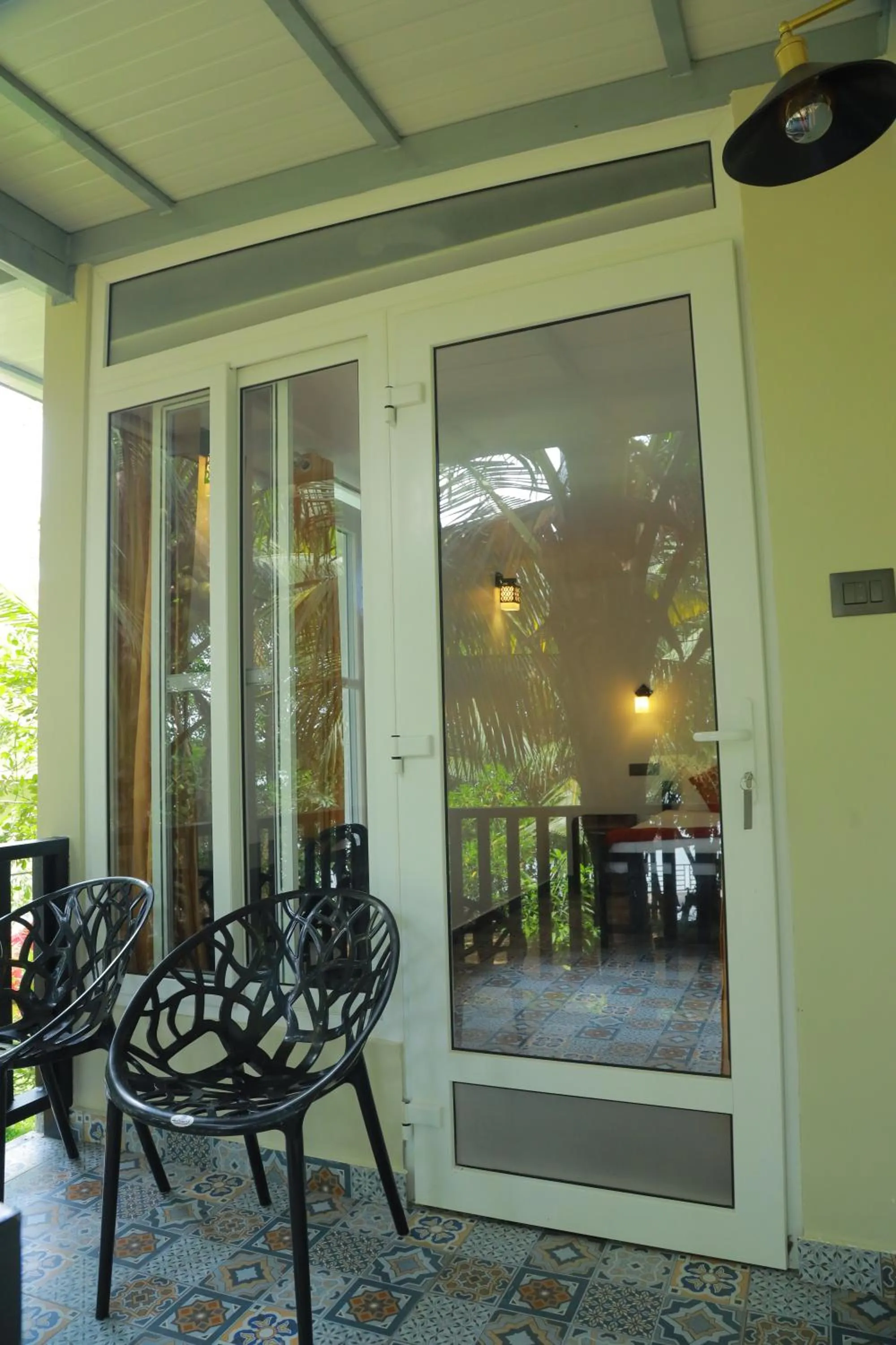 Lakefront Beach Homes