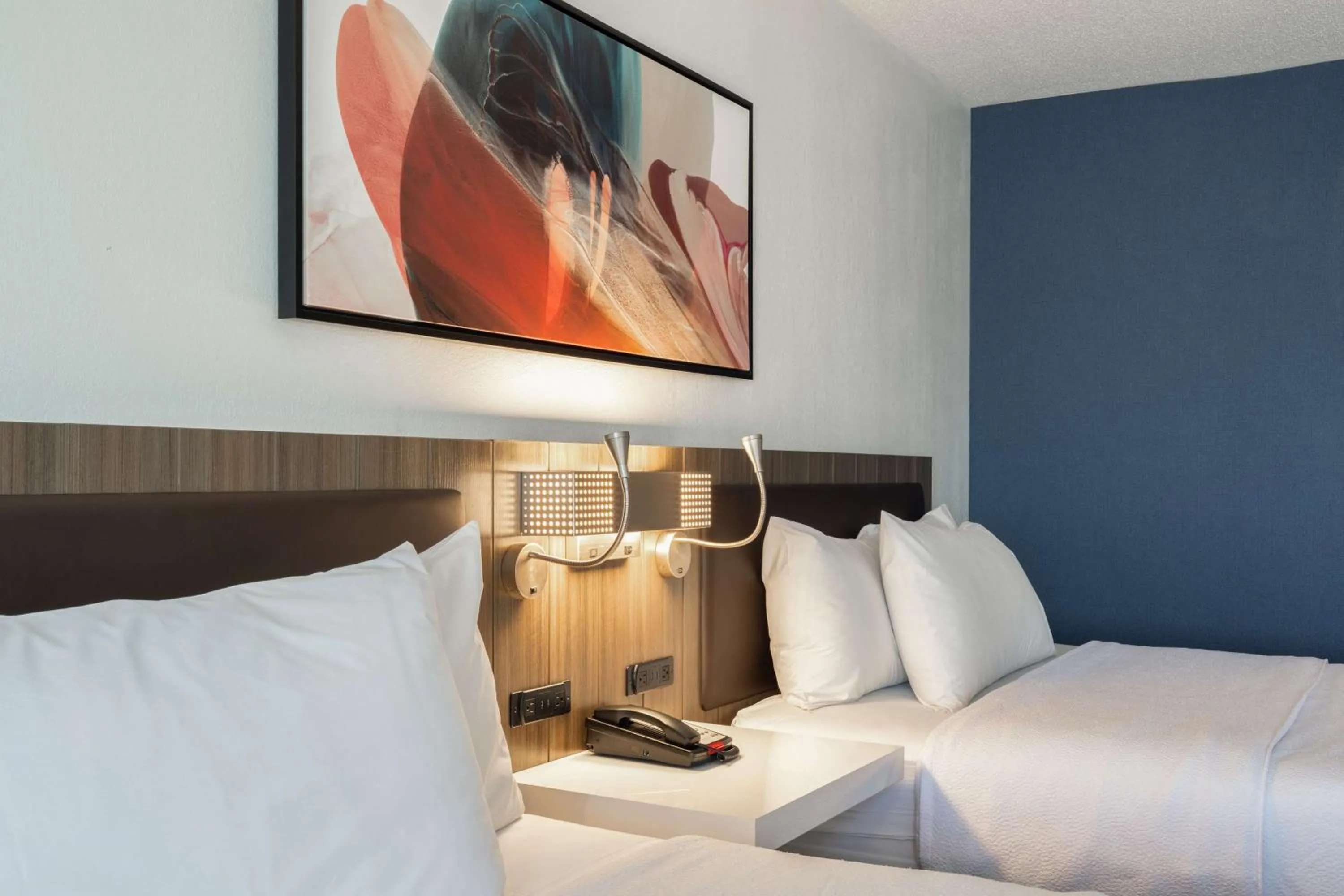 Bed in Hilton Garden Inn Oakbrook Terrace