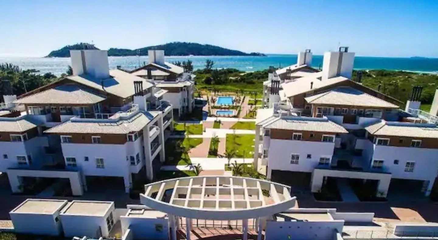 Apartamento na Praia do Campeche