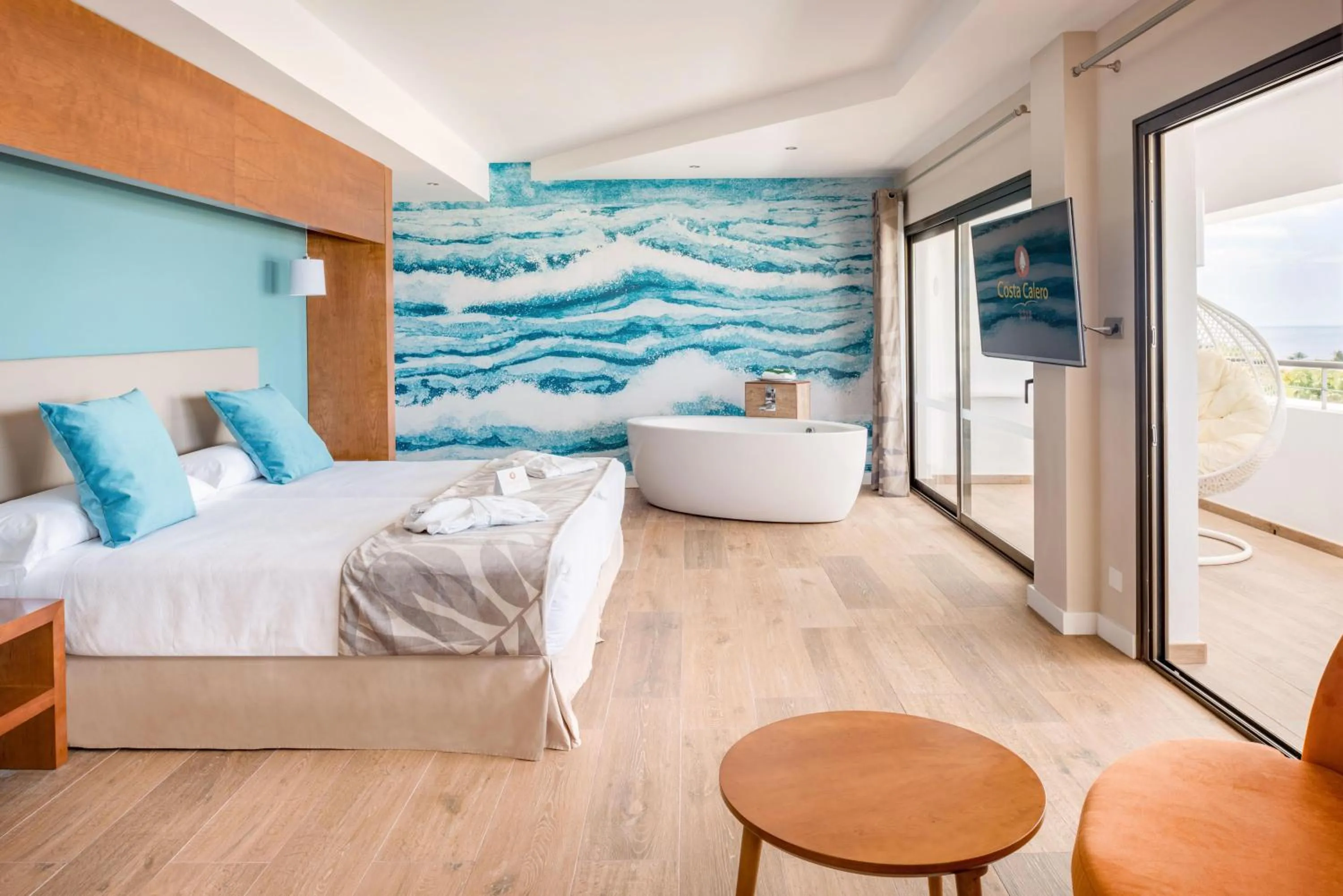 Photo of the whole room, Bed in Hotel Costa Calero Thalasso & Spa