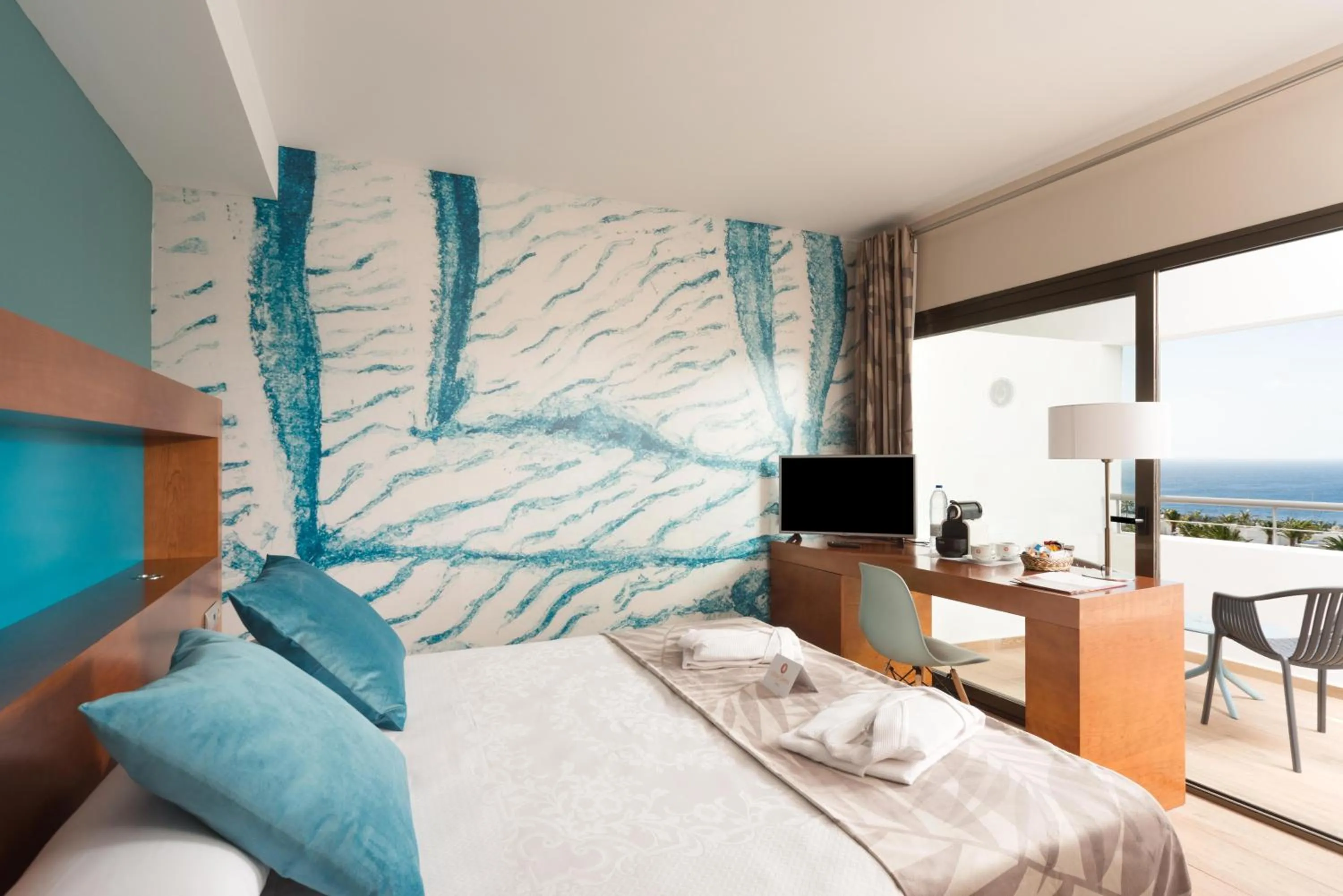 Photo of the whole room, Bed in Hotel Costa Calero Thalasso & Spa