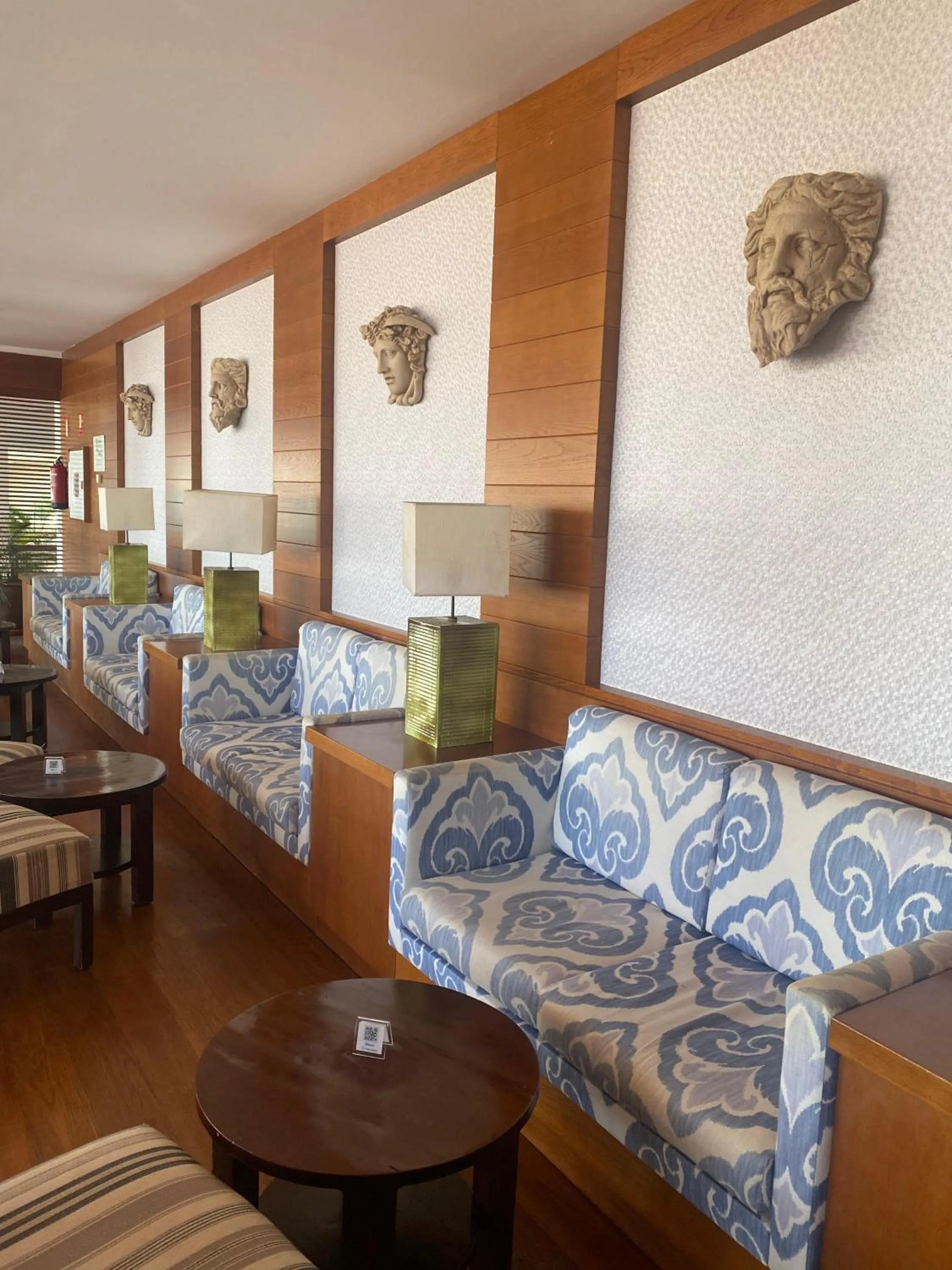 Lounge or bar in Hotel Costa Calero Thalasso & Spa