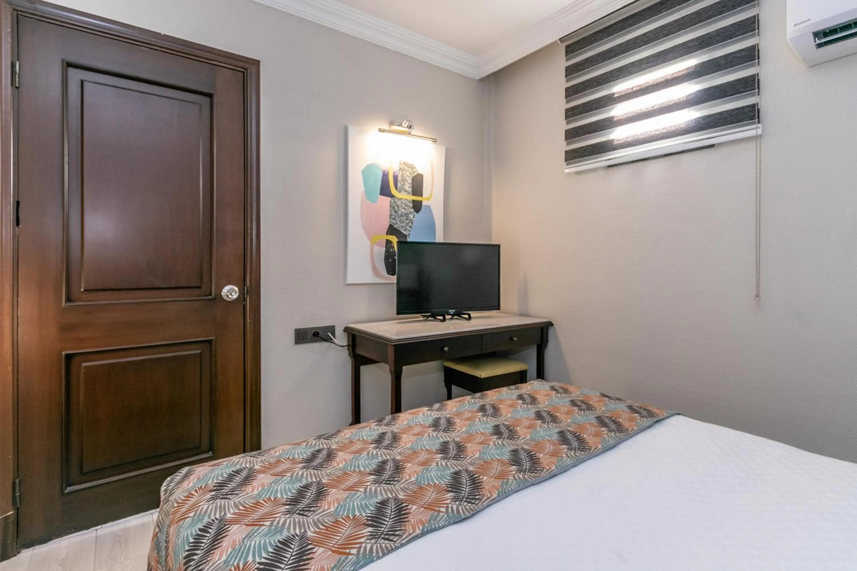 Photo of the whole room, Bed in Lara Park Hotel