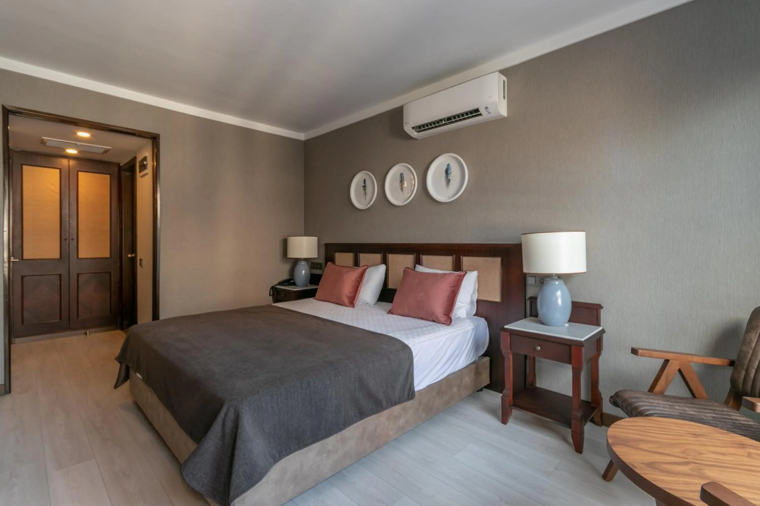 Photo of the whole room, Bed in Lara Park Hotel