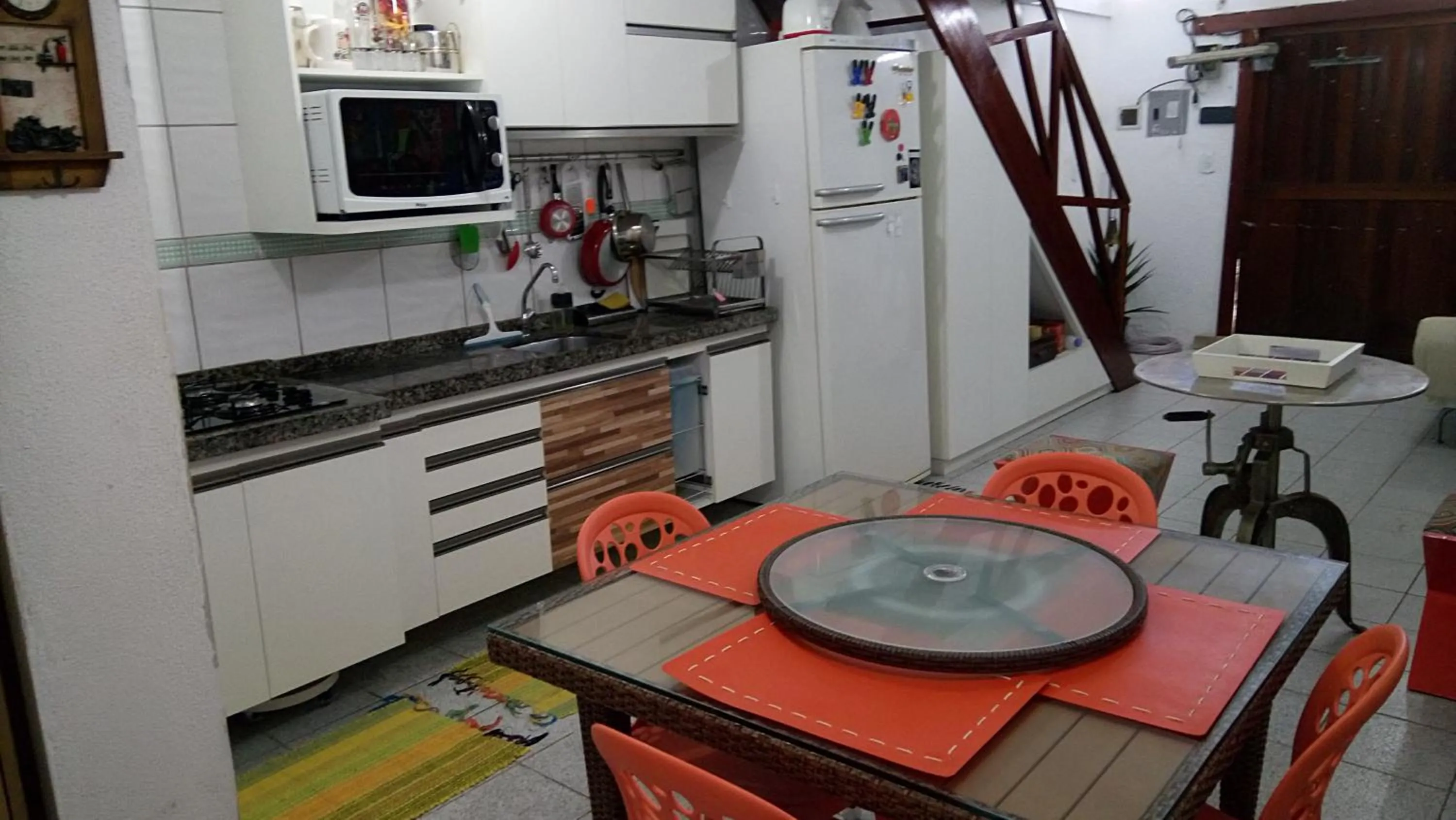 Casa 2 Quartos Mobiliada Cambeba - Com Garagem