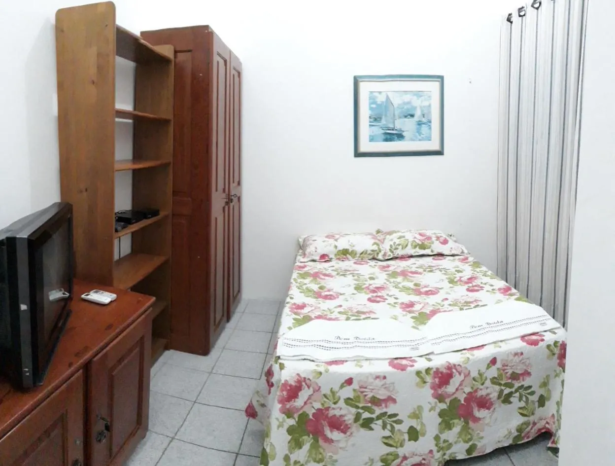 Bed in Casa 2 Quartos Mobiliada Cambeba - Com Garagem
