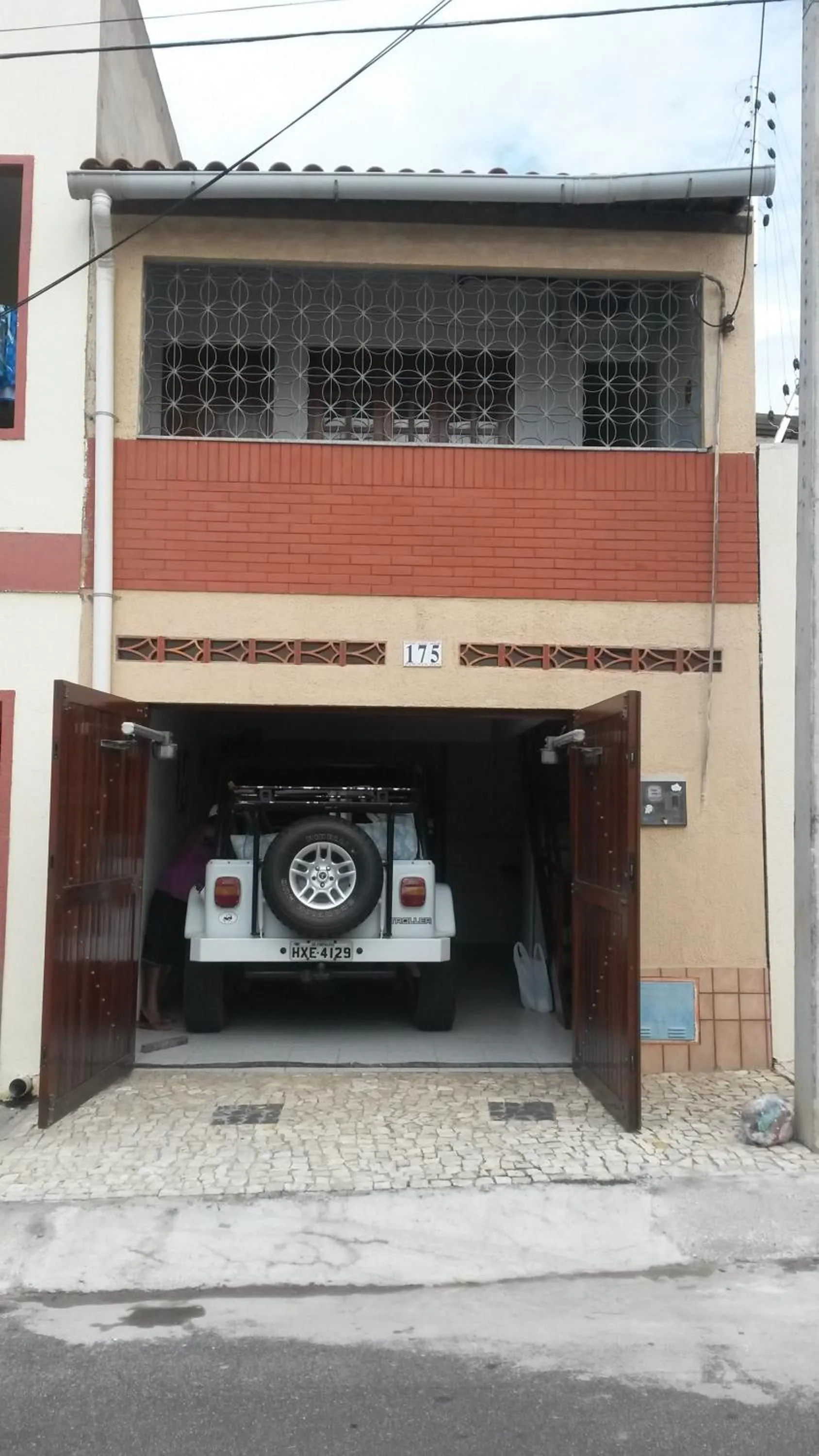 Property building in Casa 2 Quartos Mobiliada Cambeba - Com Garagem