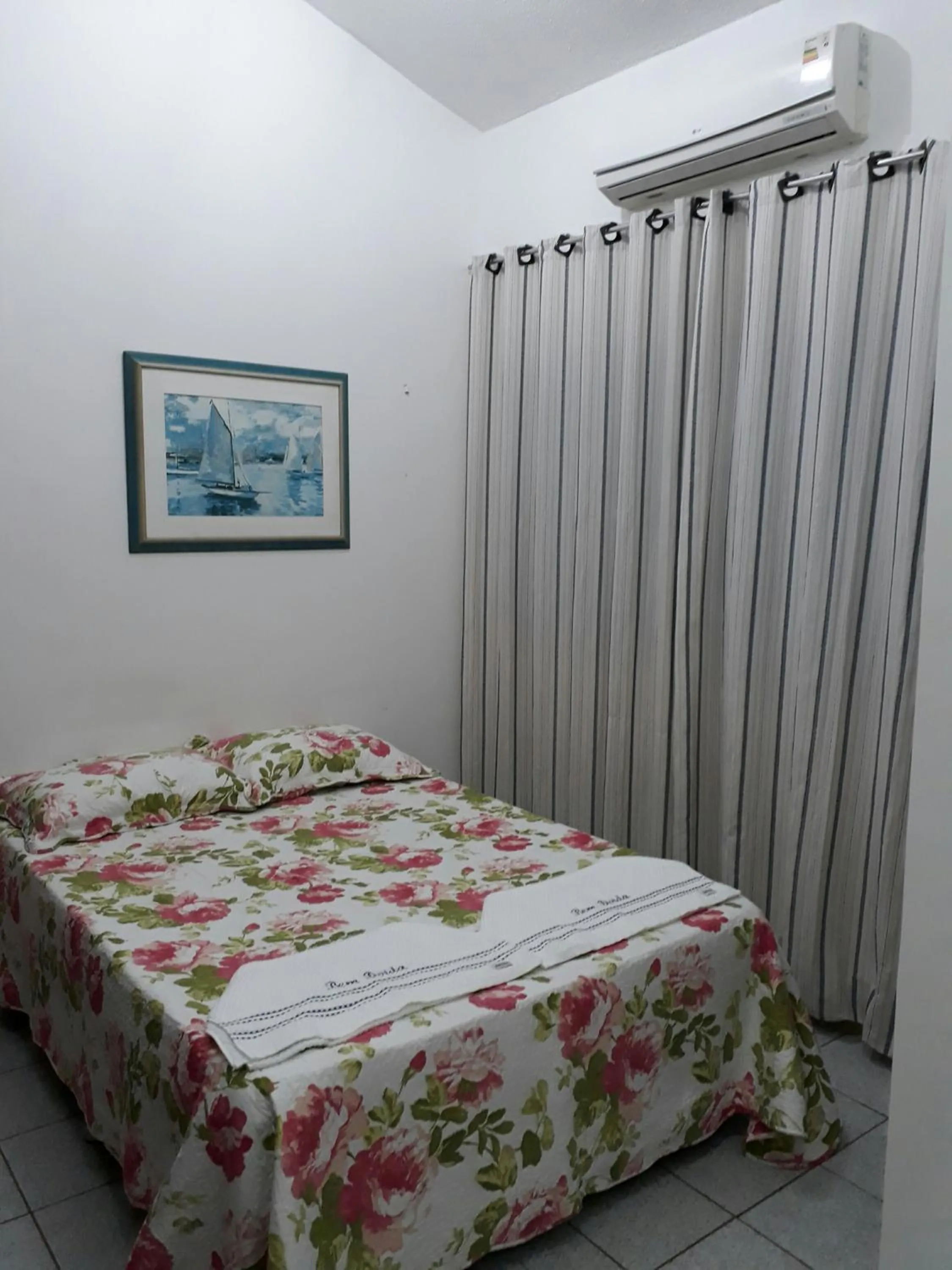 Bed in Casa 2 Quartos Mobiliada Cambeba - Com Garagem