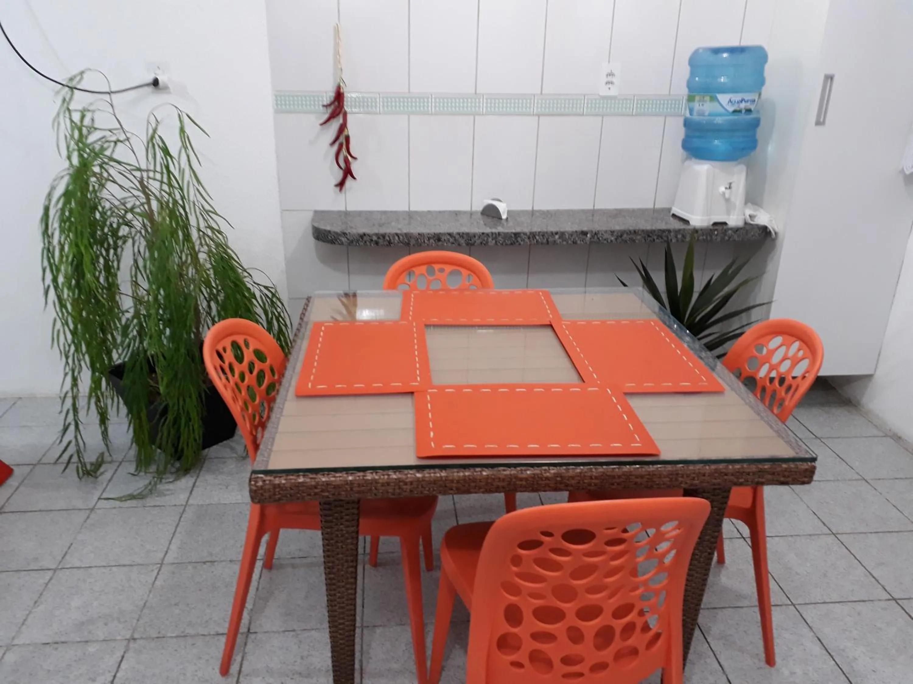 Casa 2 Quartos Mobiliada Cambeba - Com Garagem