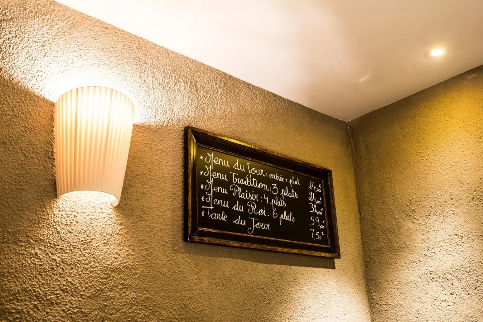 Restaurant/places to eat in Hotel La Couronne