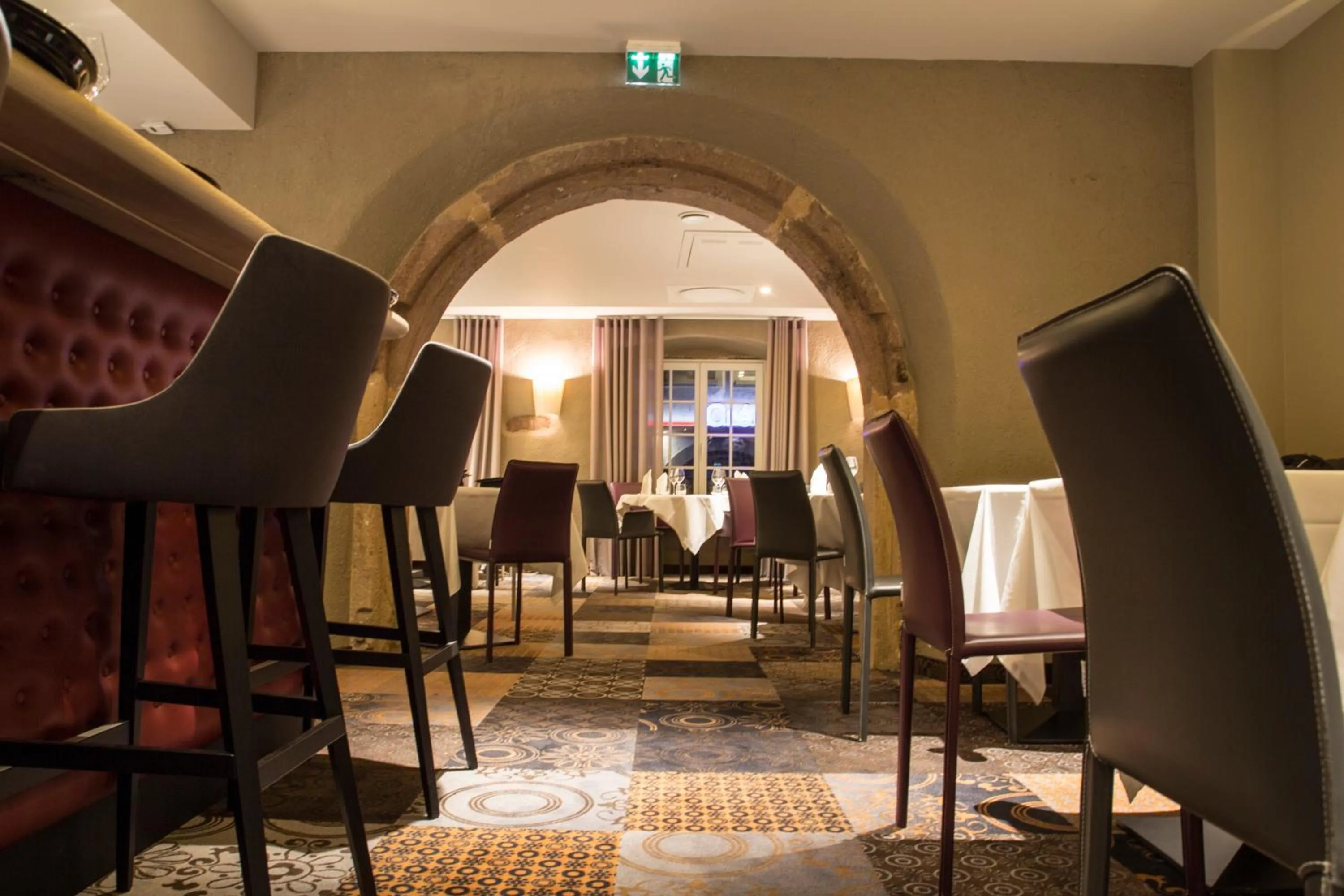 Restaurant/places to eat in Hotel La Couronne