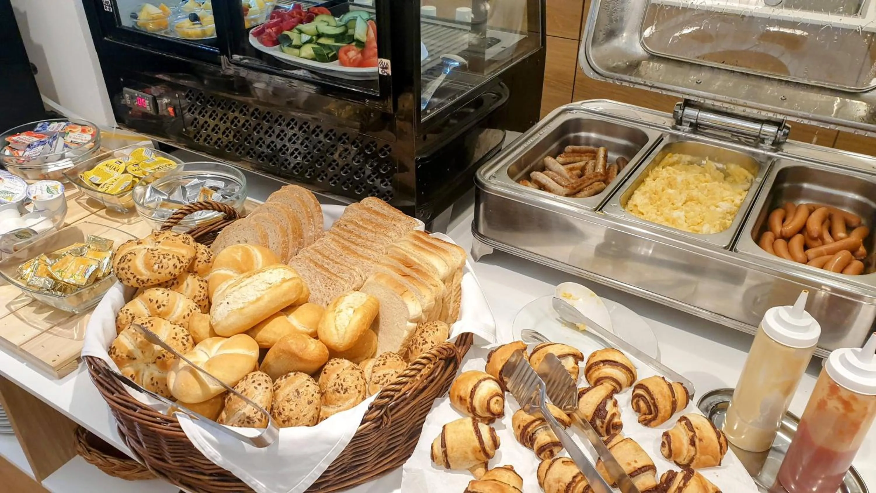 Food and drinks in Self-service Hotel Ostaš Praha