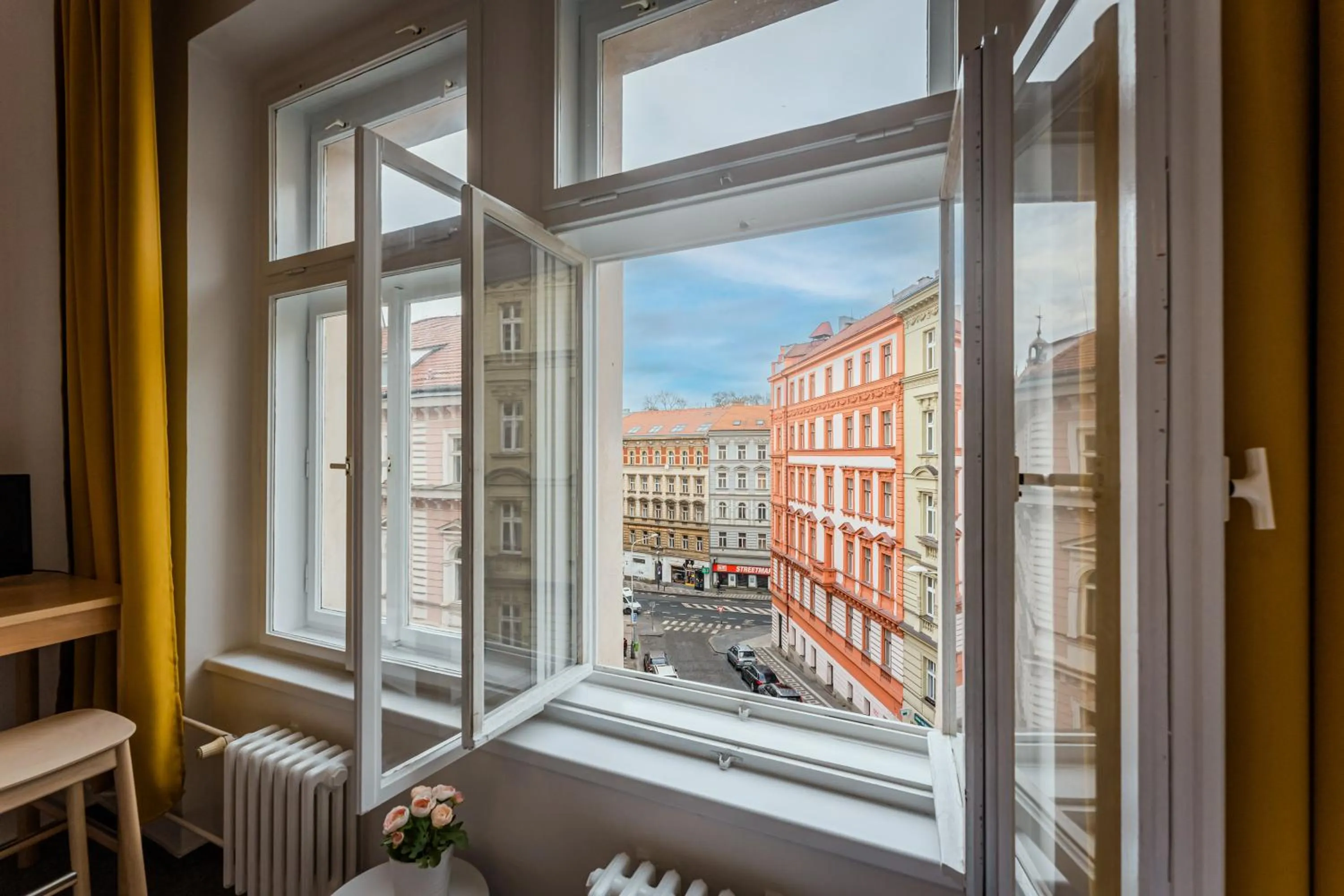 Street view in Self-service Hotel Ostaš Praha