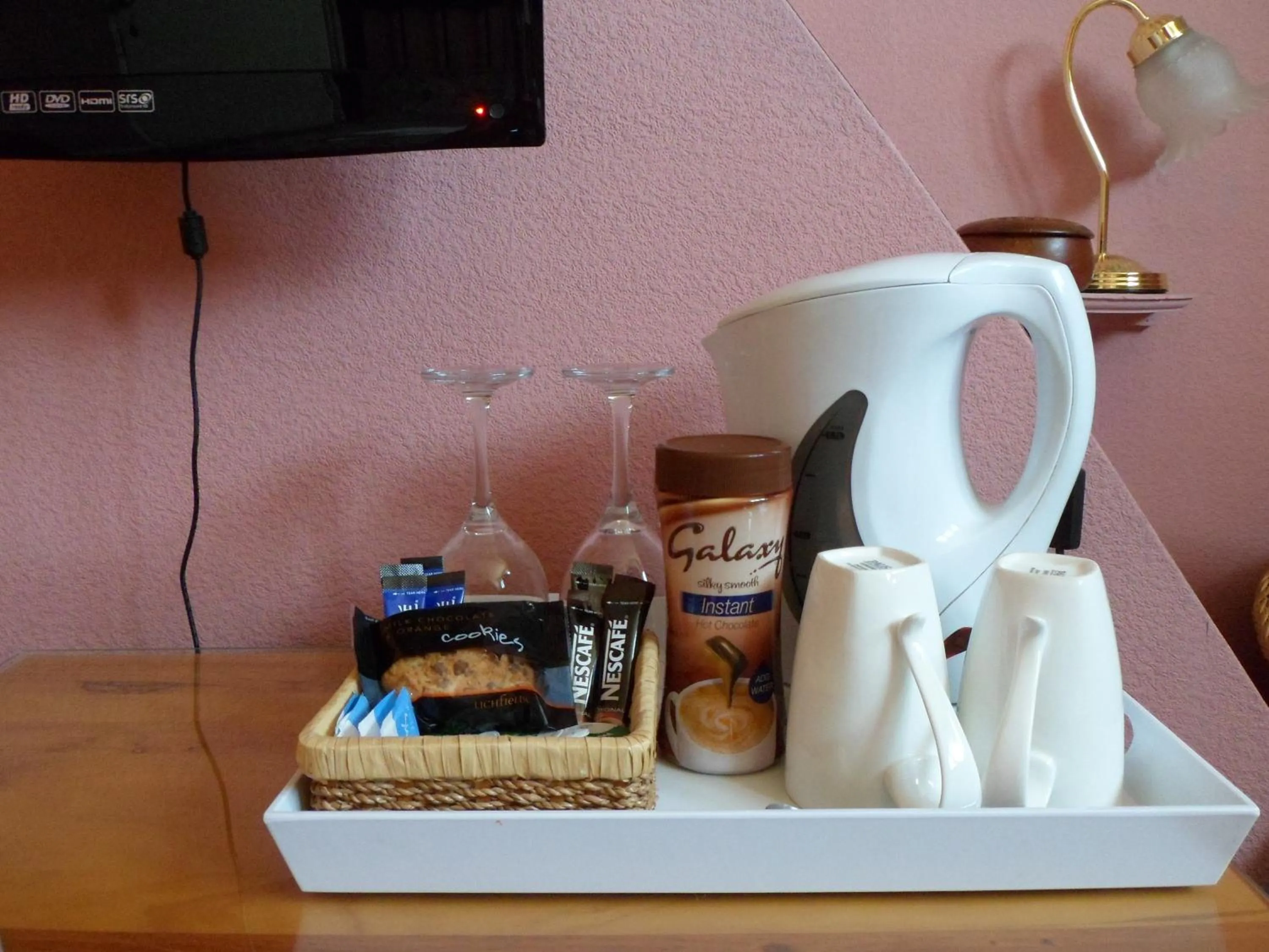 Coffee/tea facilities in The Farthings