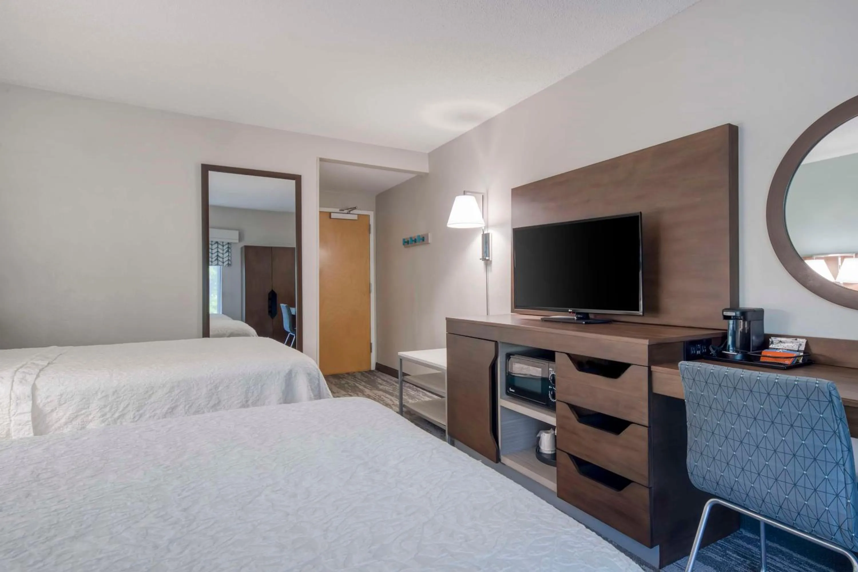 Bedroom, Bed in Hampton Inn & Suites Wilmington/Wrightsville Beach