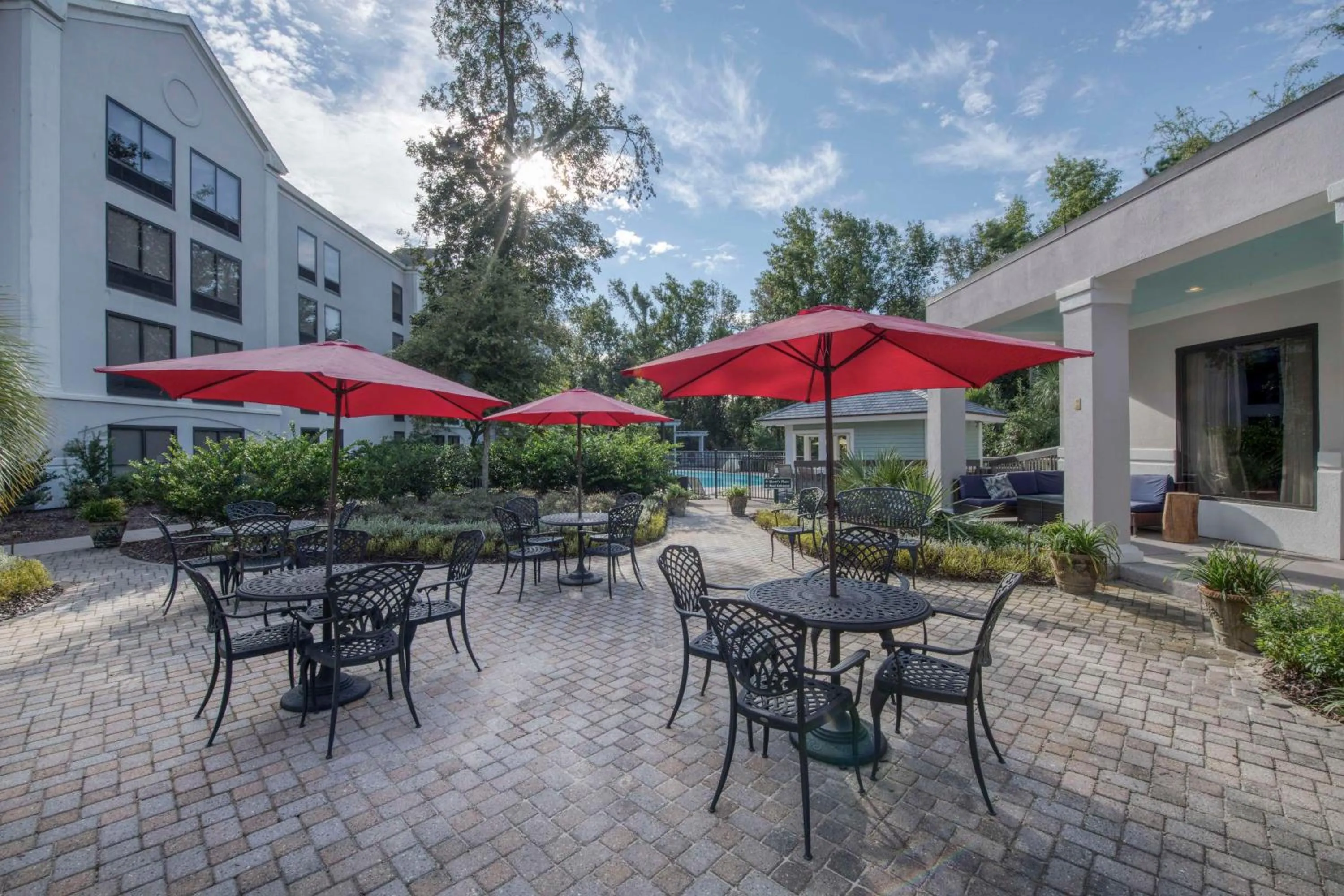 Patio in Hampton Inn & Suites Wilmington/Wrightsville Beach
