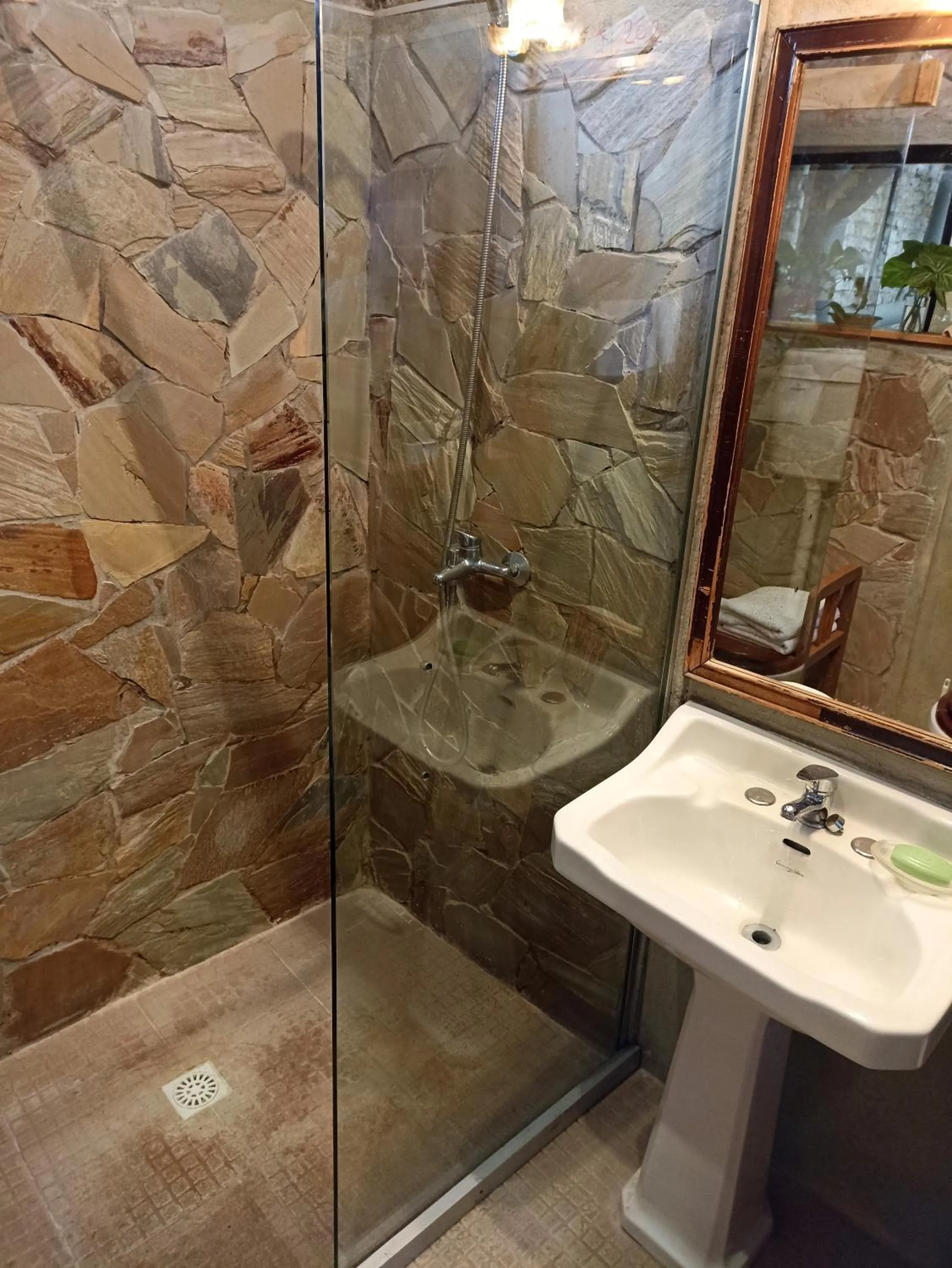 Bathroom in Colonia Suite Apartments