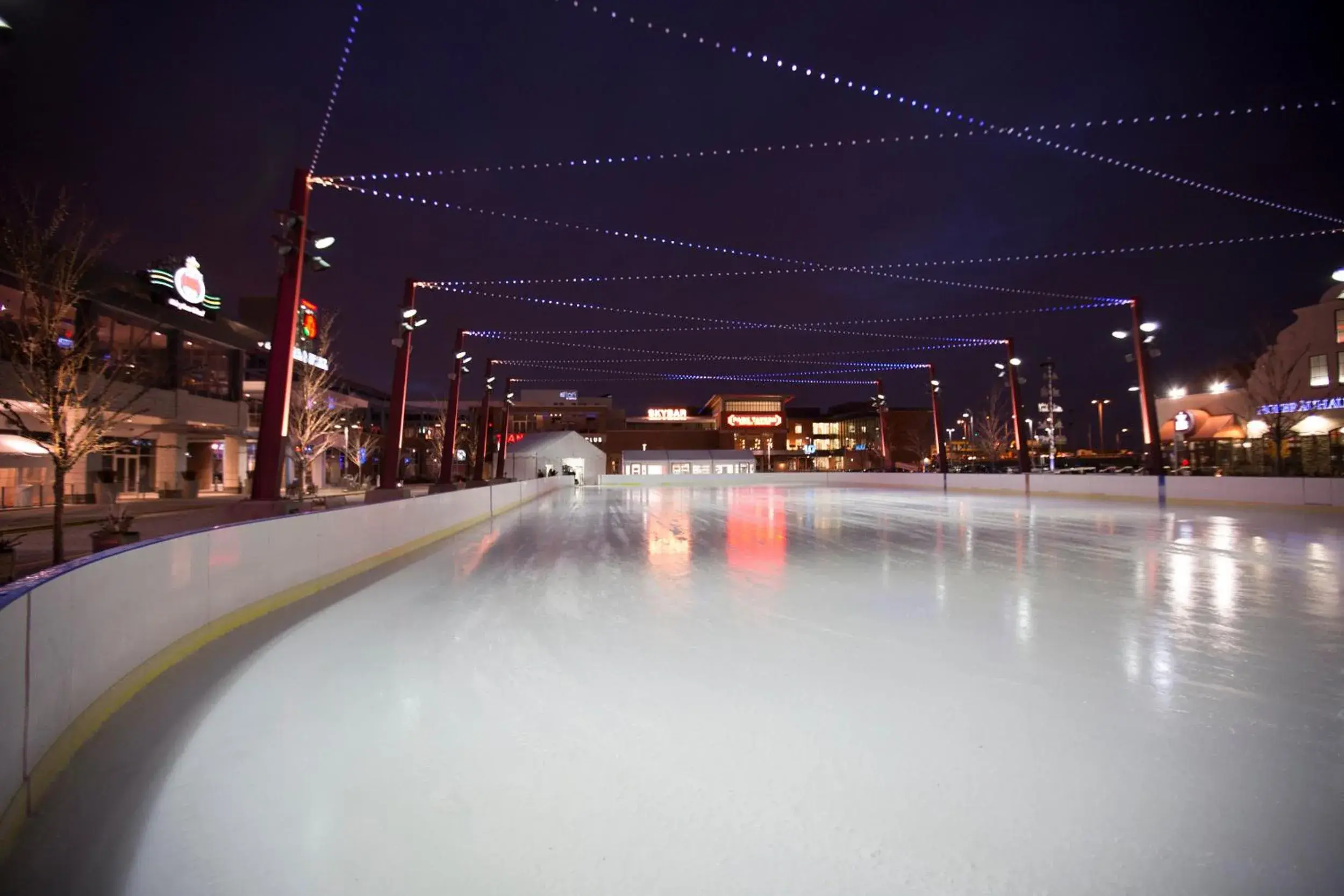 Breakfast in Embassy Suites by Hilton Chicago O'Hare Rosemont Breakfast in Embassy Suites by Hilton Chicago O'Hare Rosemont