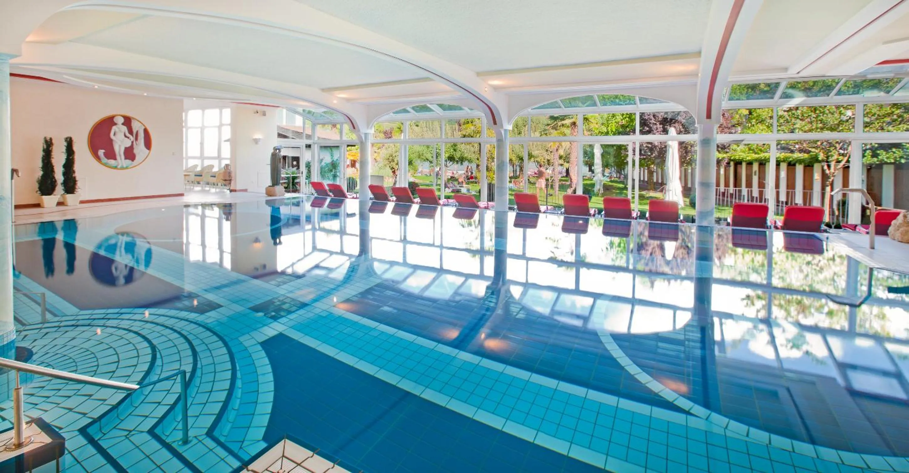 Swimming pool in Seegarten