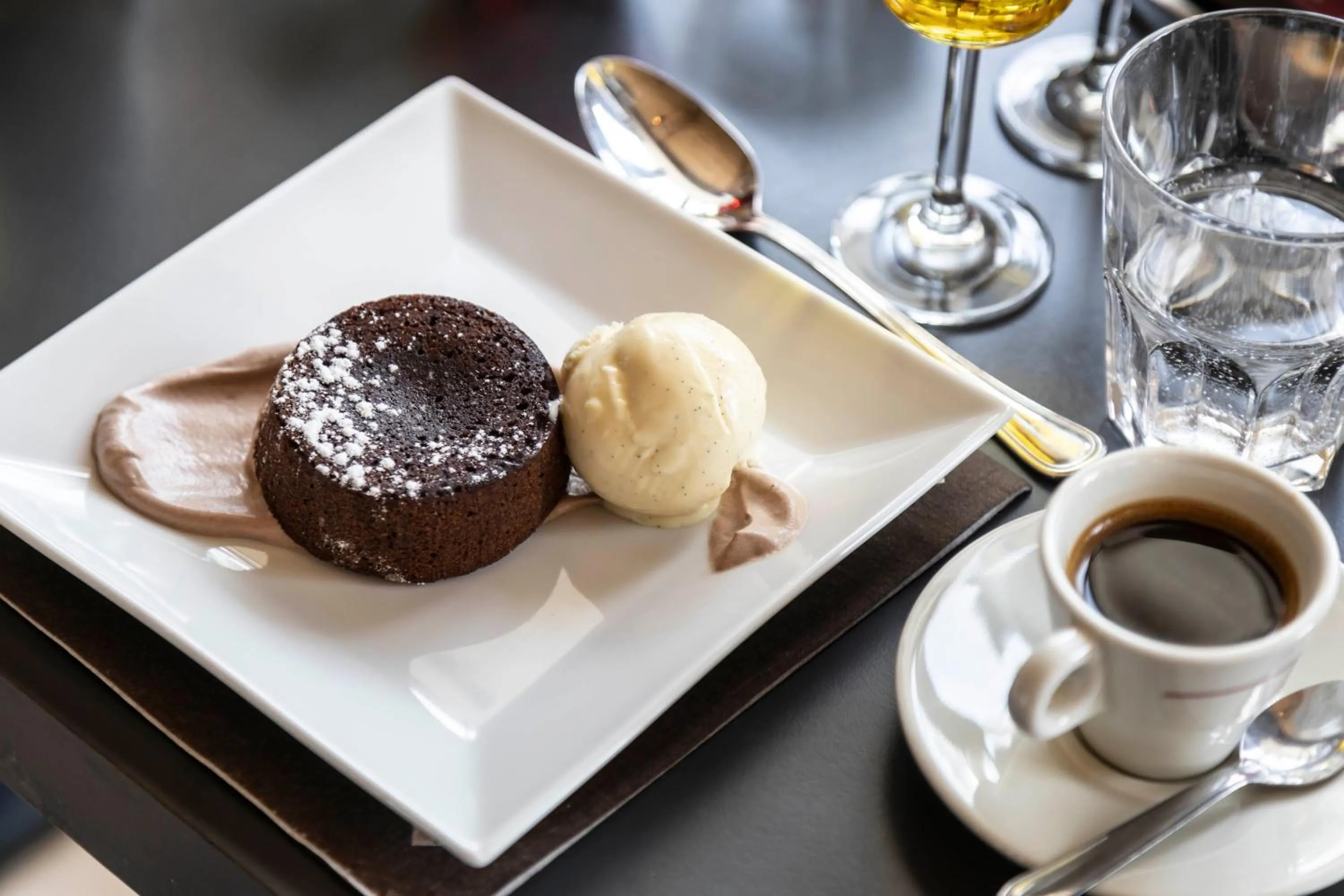 Restaurant/places to eat in La Chaumière Mountain Lodge