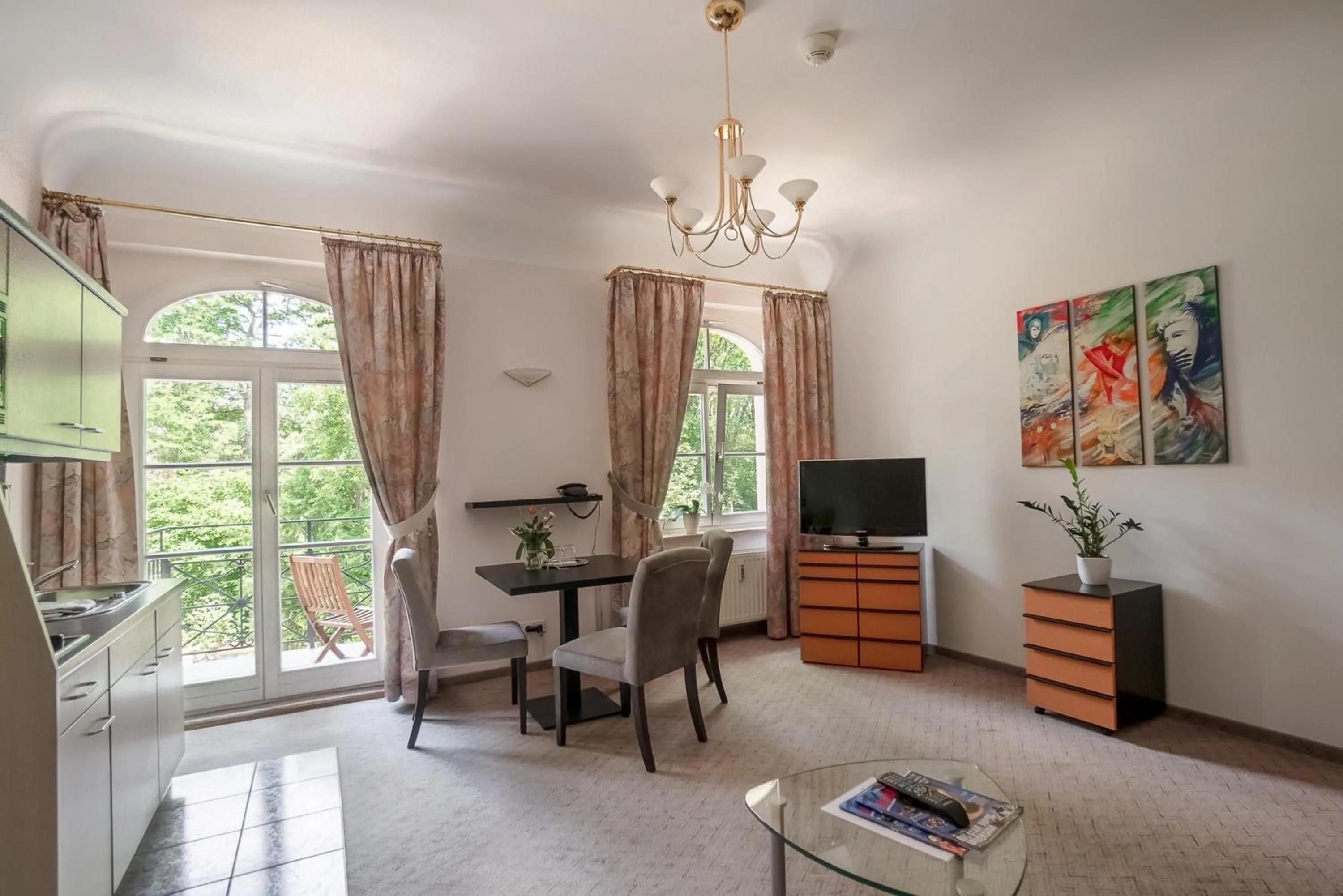 Photo of the whole room in Aparthotel Villa Freisleben