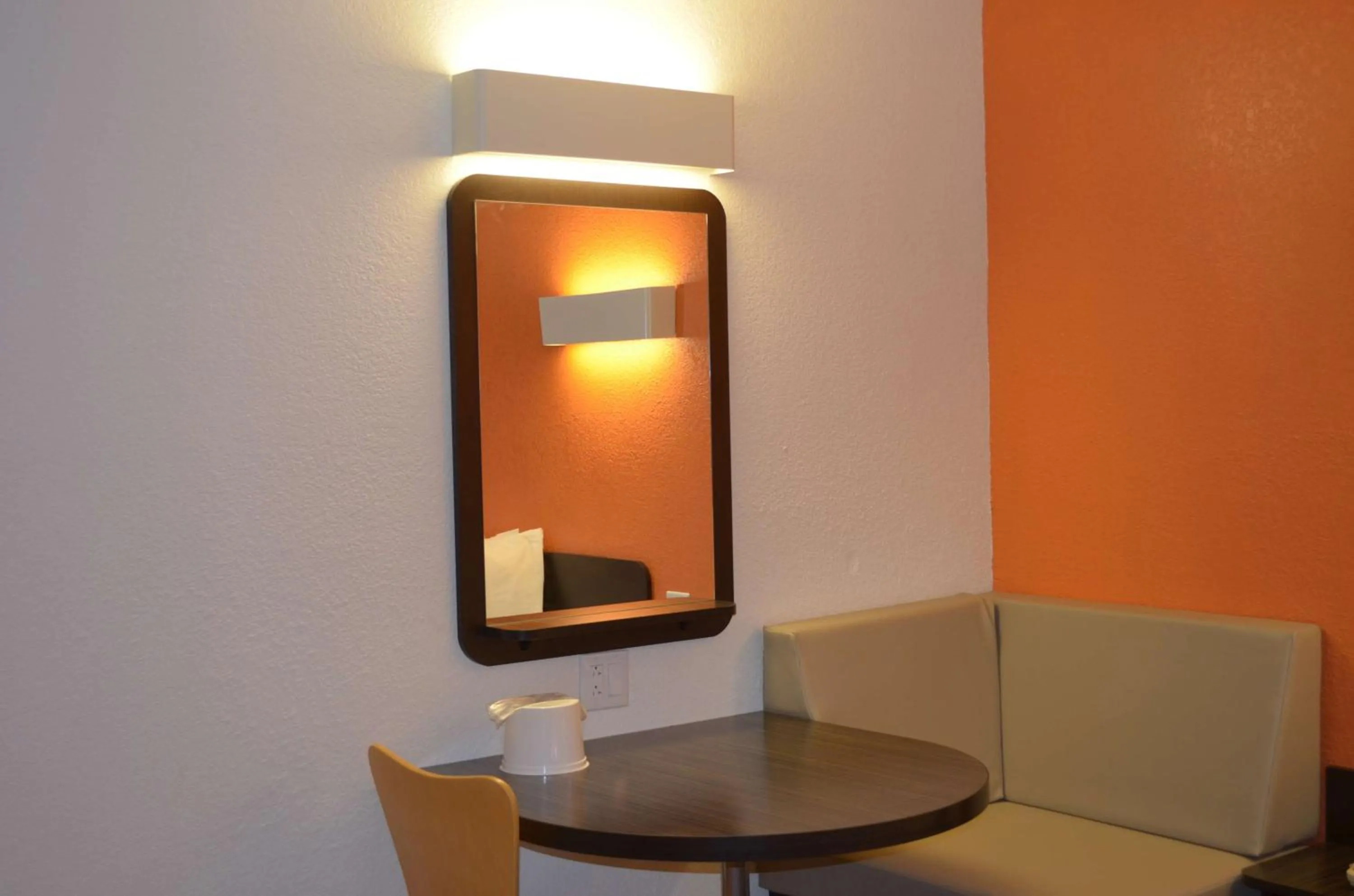 Photo of the whole room in Motel 6 Kingsland Kings Bay Naval