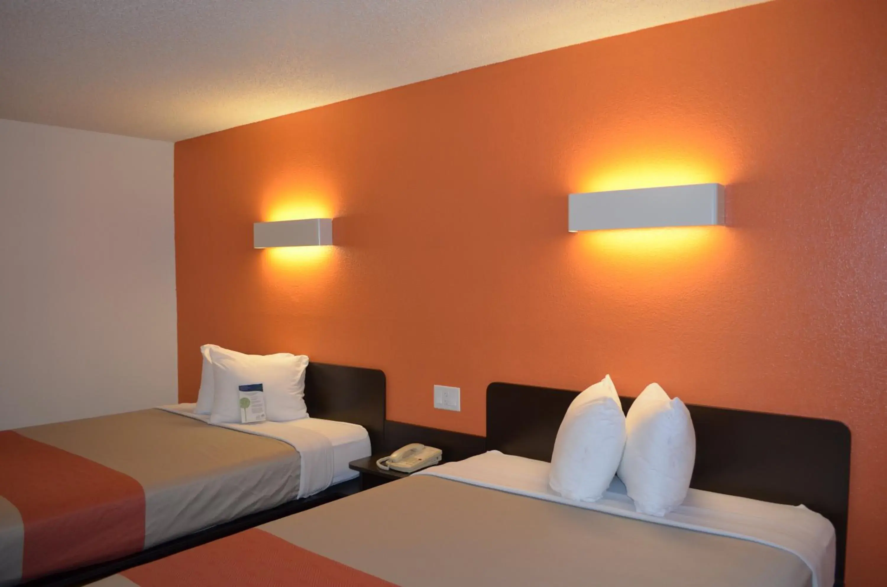 Photo of the whole room, Bed in Motel 6 Kingsland Kings Bay Naval Photo of the whole room, Bed in Motel 6 Kingsland Kings Bay Naval