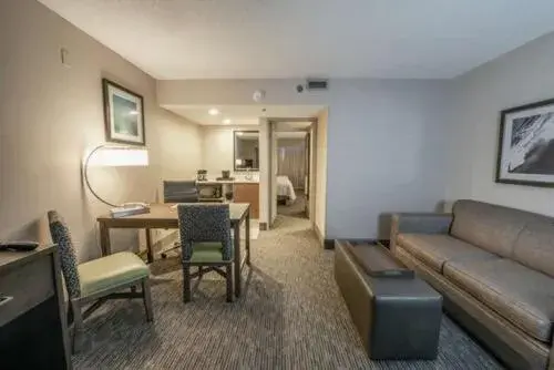 Standard Double Suite - Disability Access in Embassy Suites by Hilton Chicago Schaumburg Woodfield Standard Double Suite - Disability Access in Embassy Suites by Hilton Chicago Schaumburg Woodfield