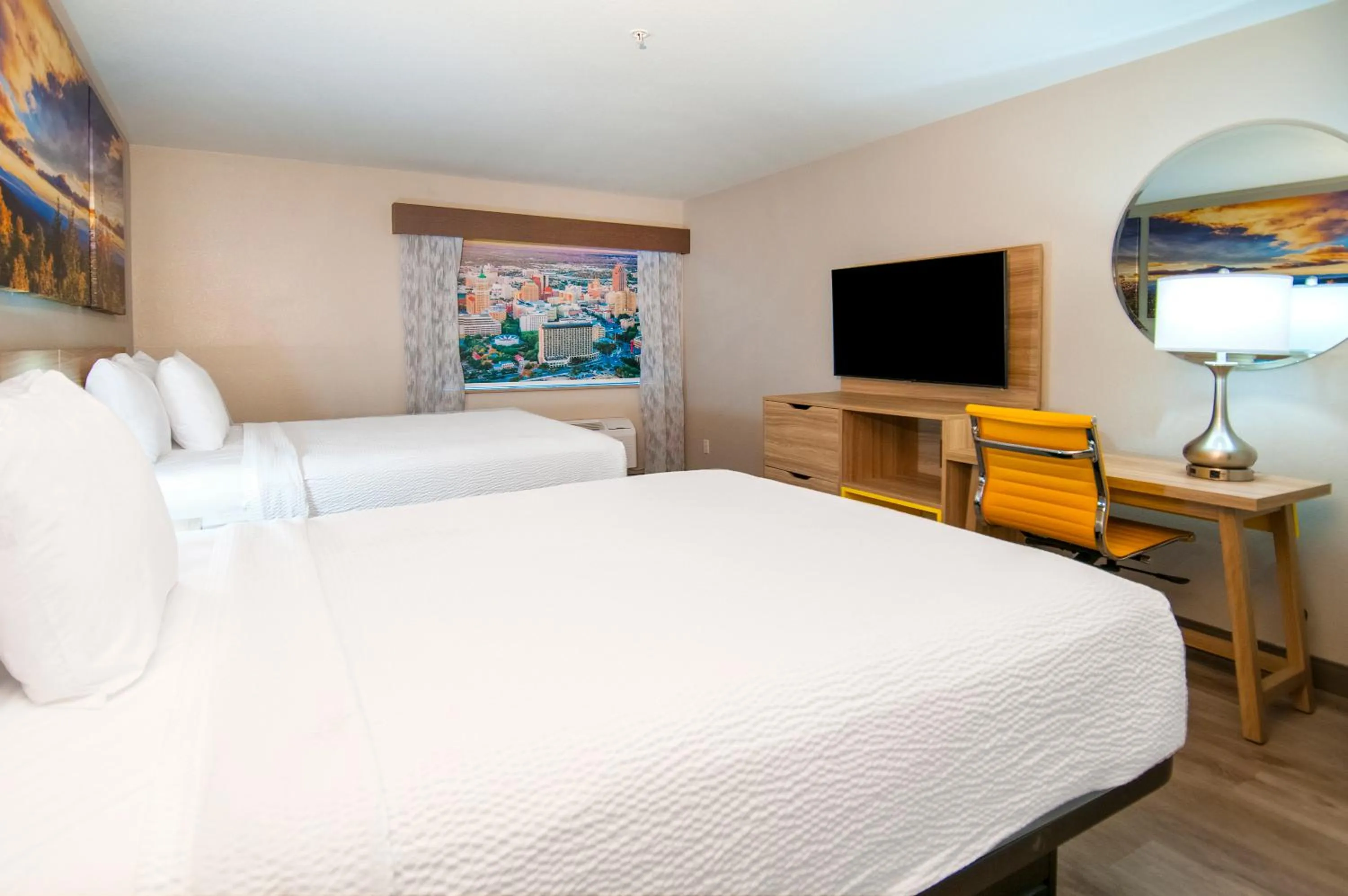 Bedroom, Bed in Days Inn & Suites by Wyndham San Antonio North/Stone Oak