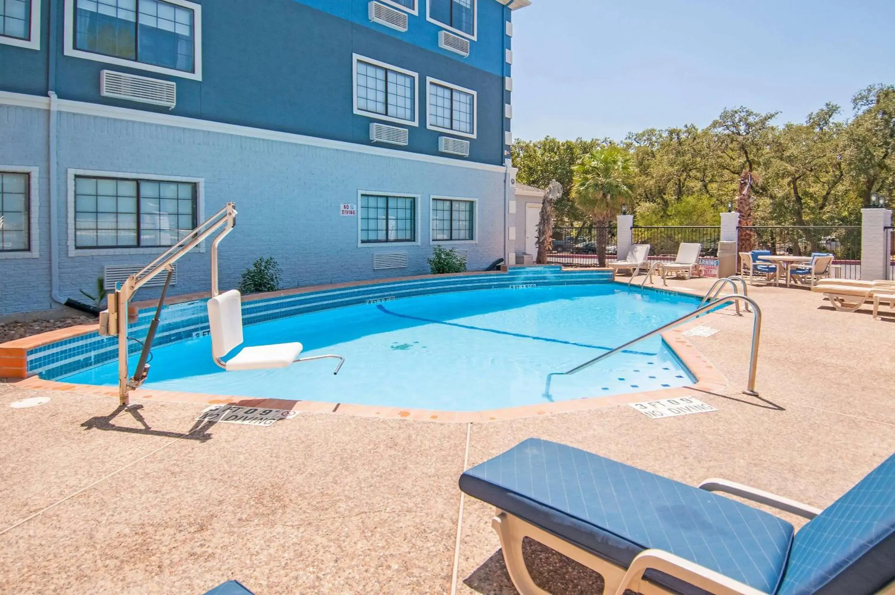 Pool view in Days Inn & Suites by Wyndham San Antonio North/Stone Oak Pool view in Days Inn & Suites by Wyndham San Antonio North/Stone Oak