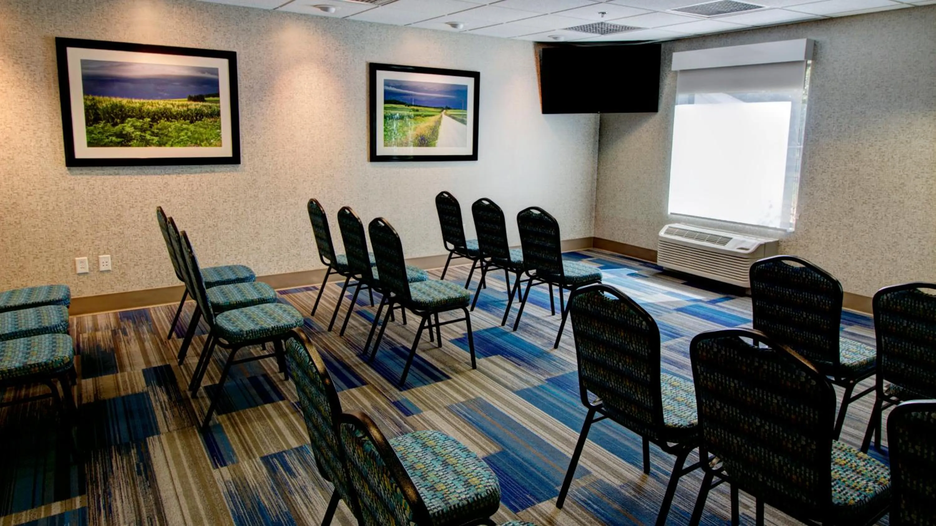 Meeting/conference room in Holiday Inn Express & Suites Sioux City-South by IHG