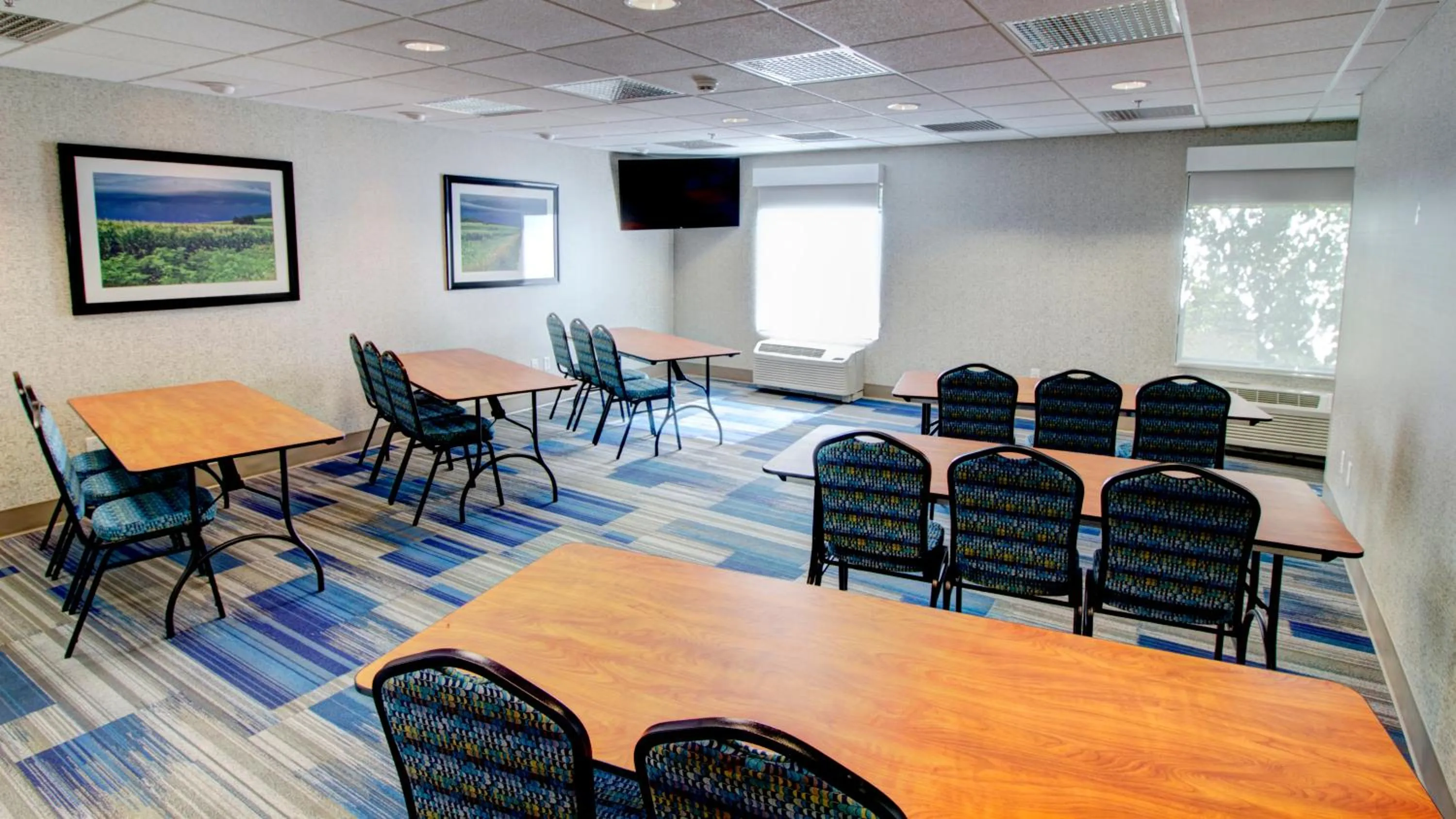 Meeting/conference room in Holiday Inn Express & Suites Sioux City-South by IHG