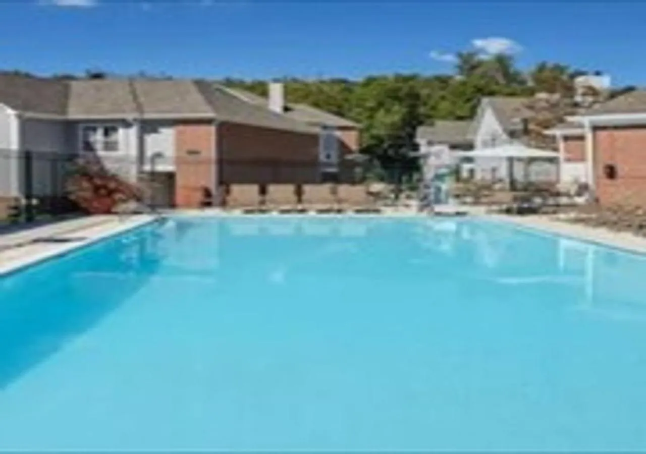 Swimming pool in Homewood Suites by Hilton Saint Louis-Chesterfield
