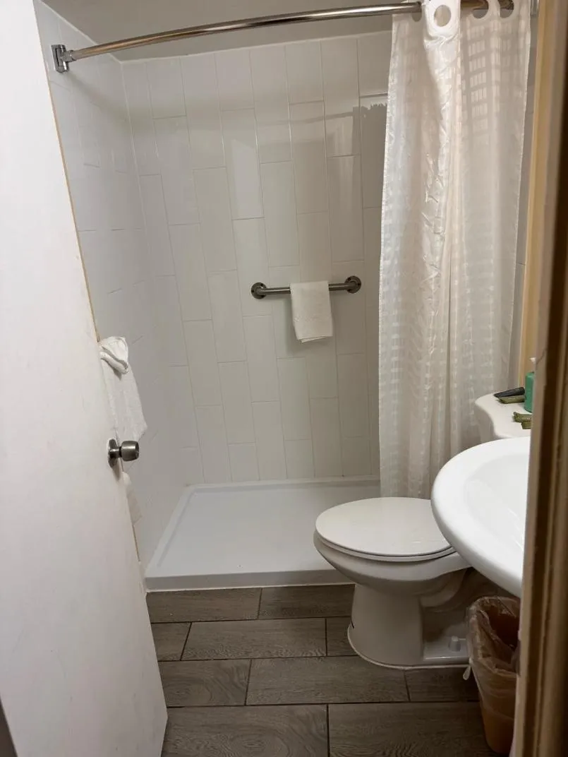 Bathroom in The Boards AC