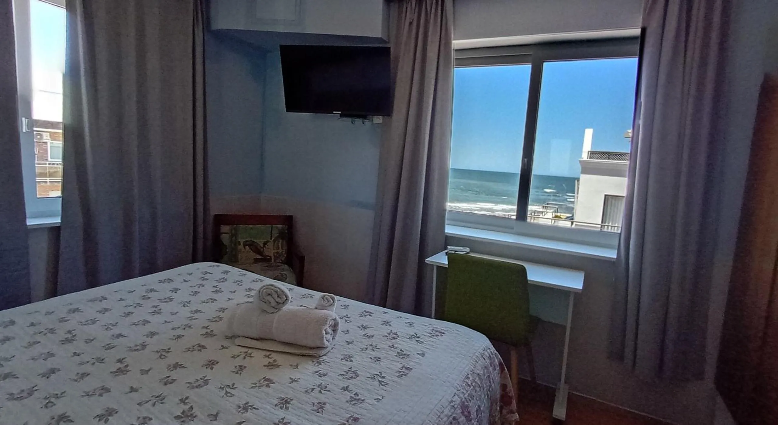 Bed in Hotel Playa Brava