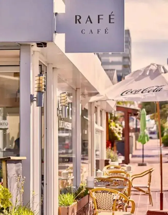 Restaurant/places to eat in Hotel Playa Brava Restaurant/places to eat in Hotel Playa Brava